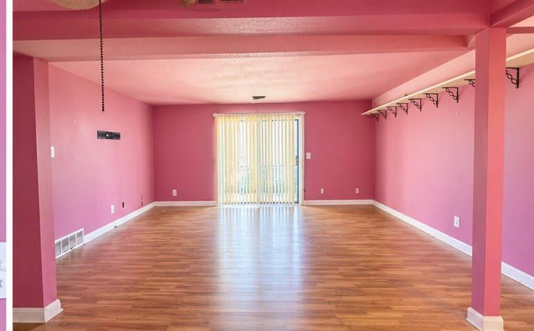 9557 University Avenue Unit 18 — photo