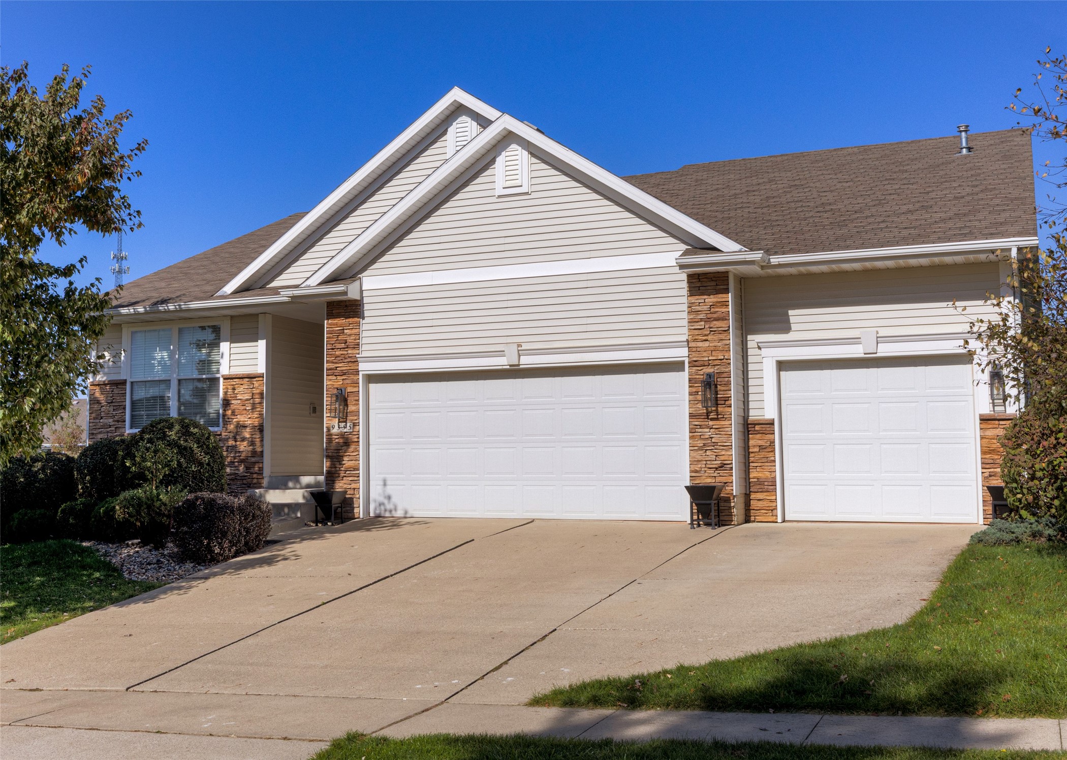 9355 Sugar Creek Drive — photo