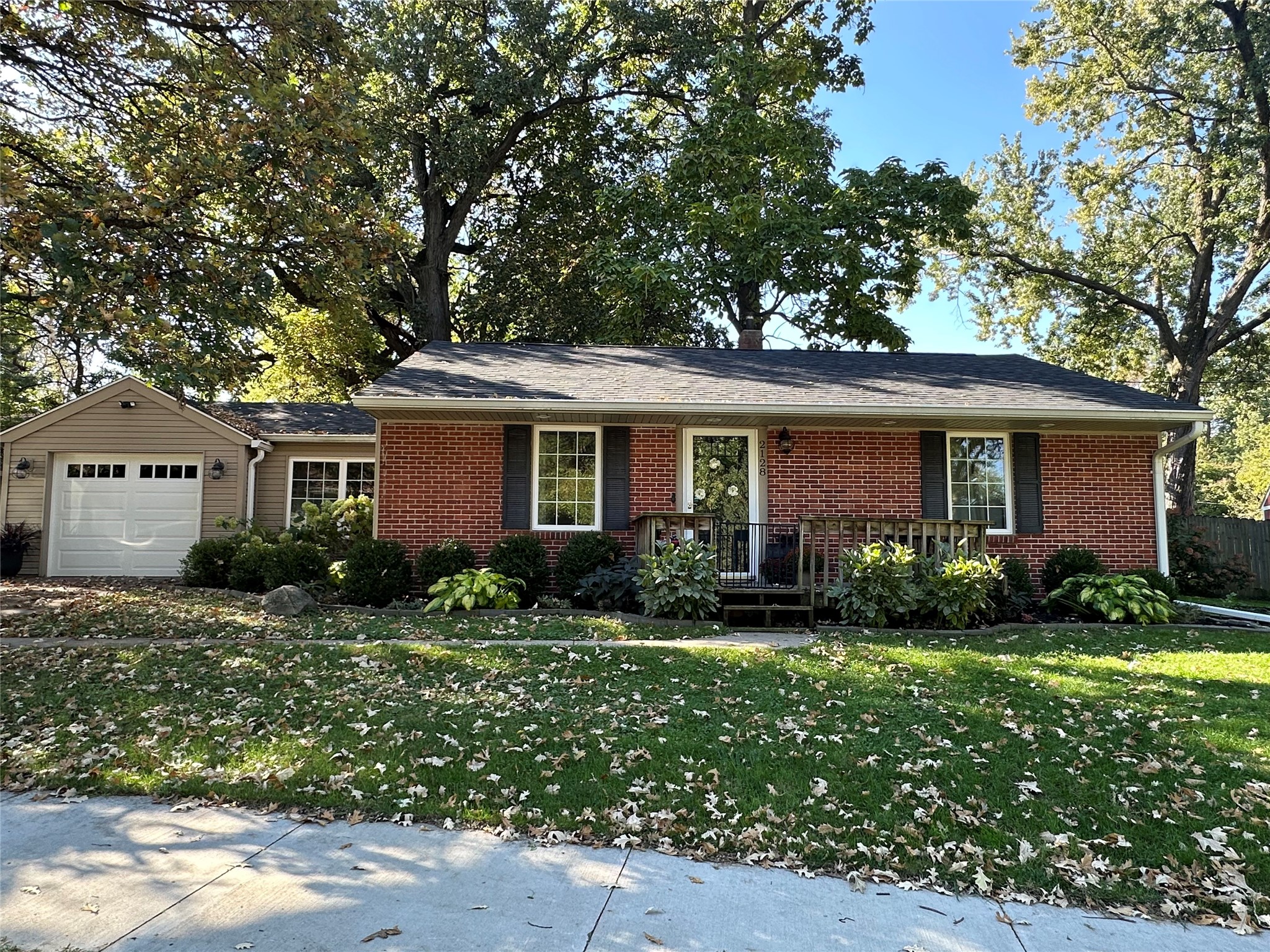 2128 Willowmere Drive — photo