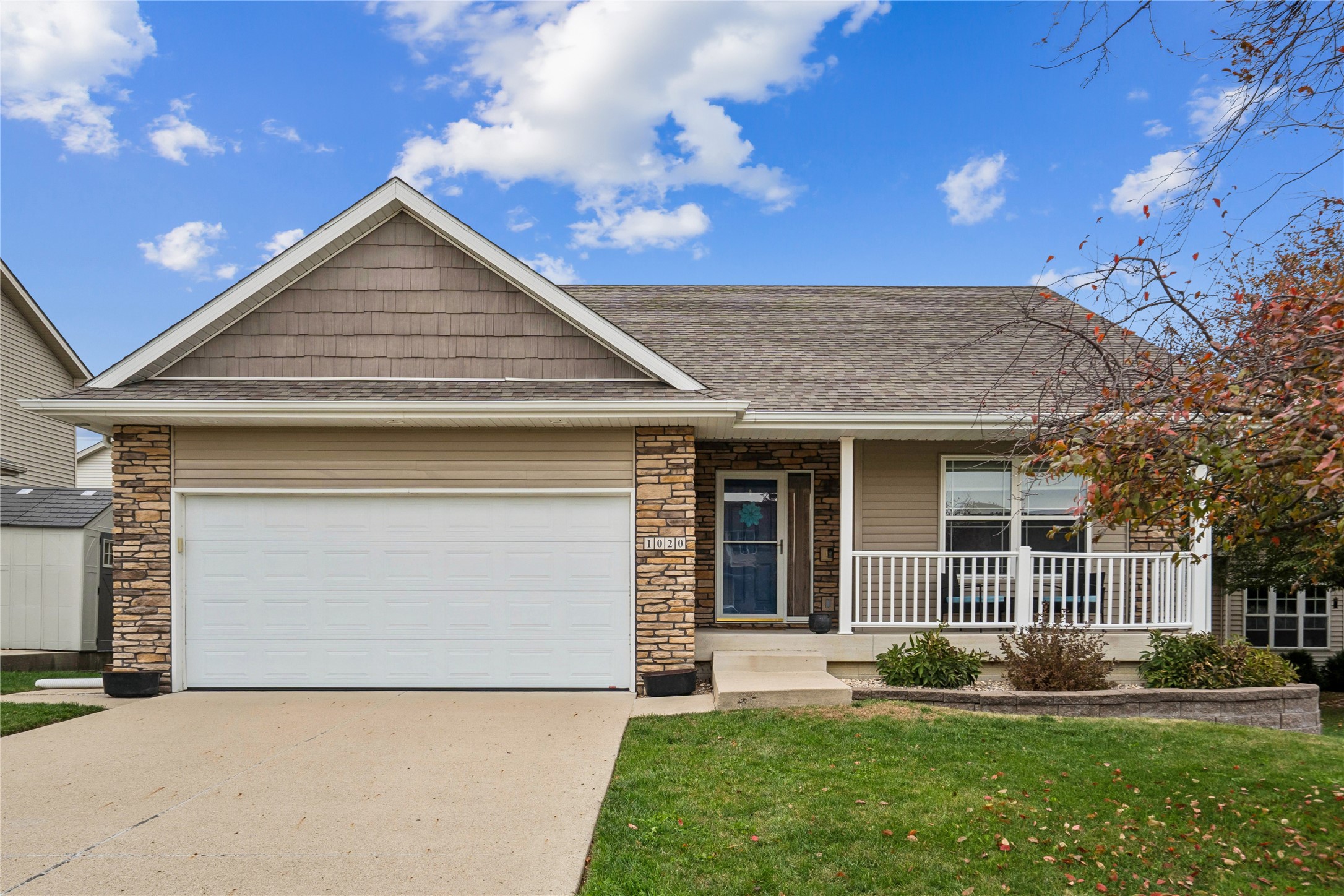 1020 Rolling Hills Court — photo