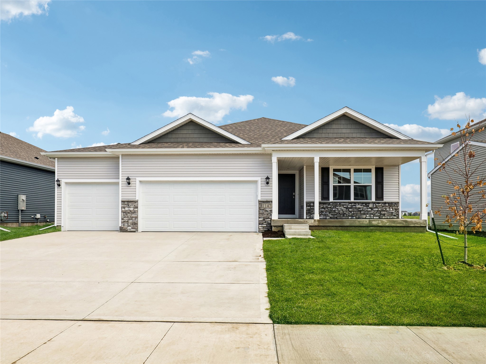 1445 Mallard Lane — photo