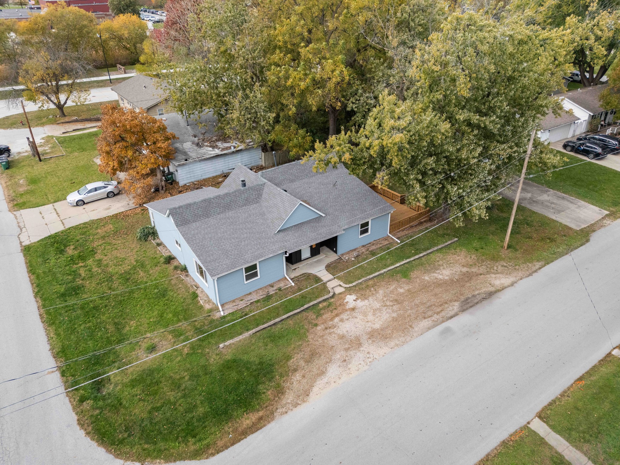 412 SE Ewing Street — photo