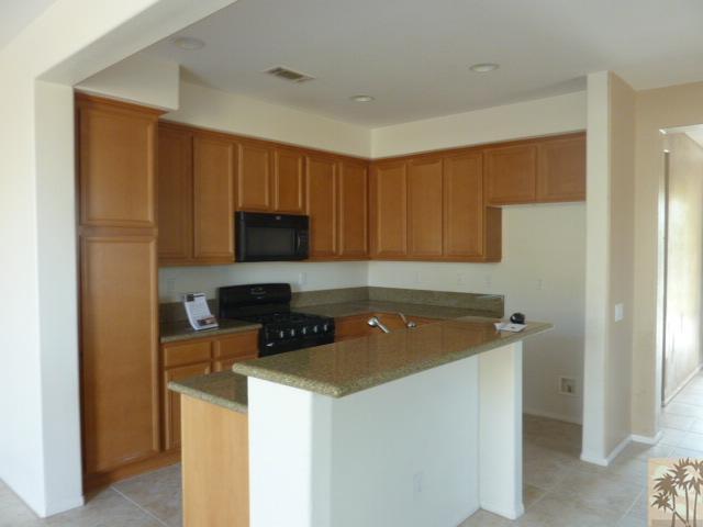 37185 Wakefield Street — photo