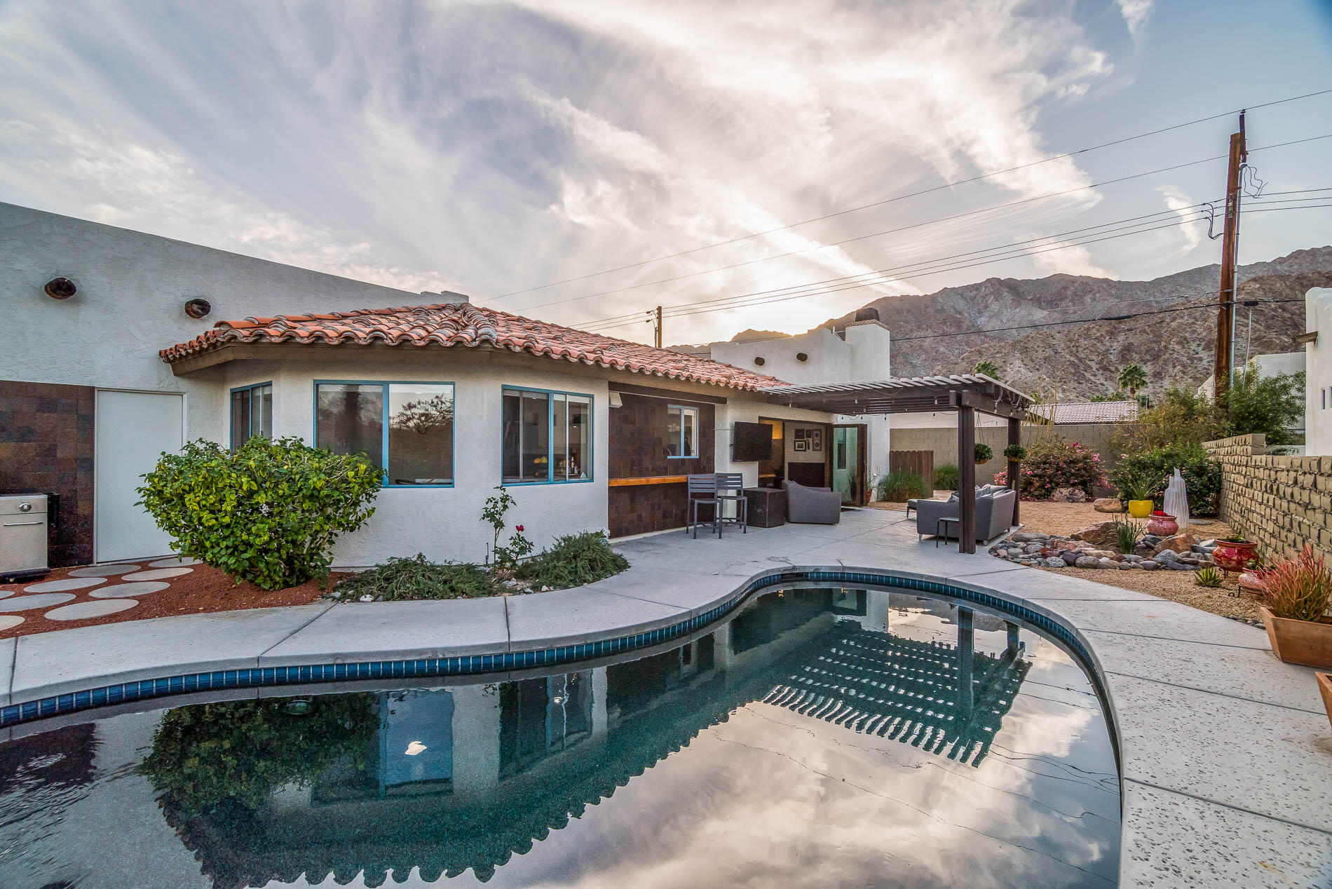 52525 Avenida Obregon — photo