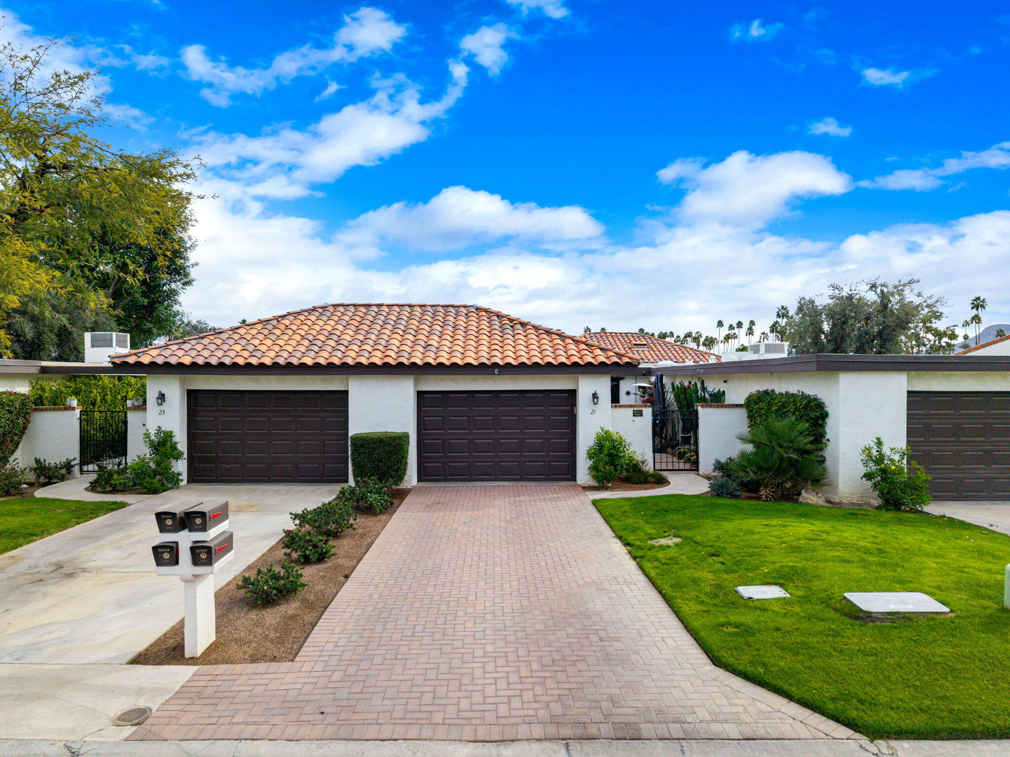 21 Toledo Drive — photo