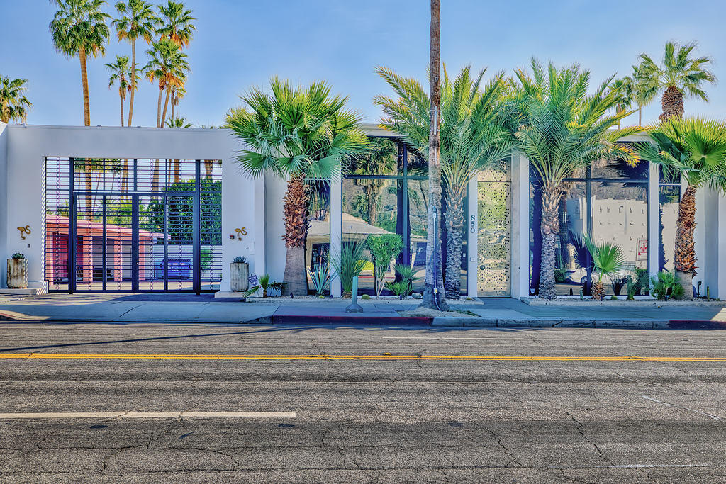 850 N Palm Canyon Drive — photo