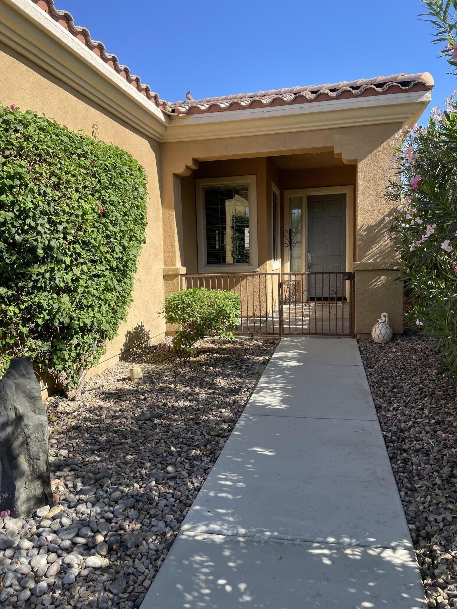 81602 Avenida Contento — photo