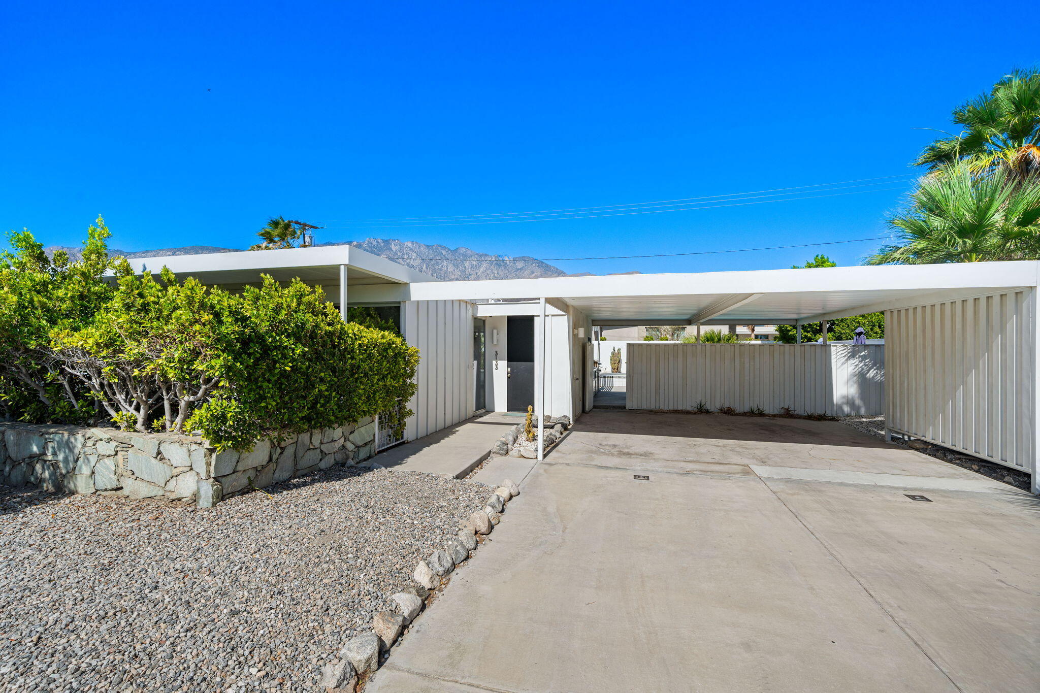 3133 N Sunnyview Drive — photo