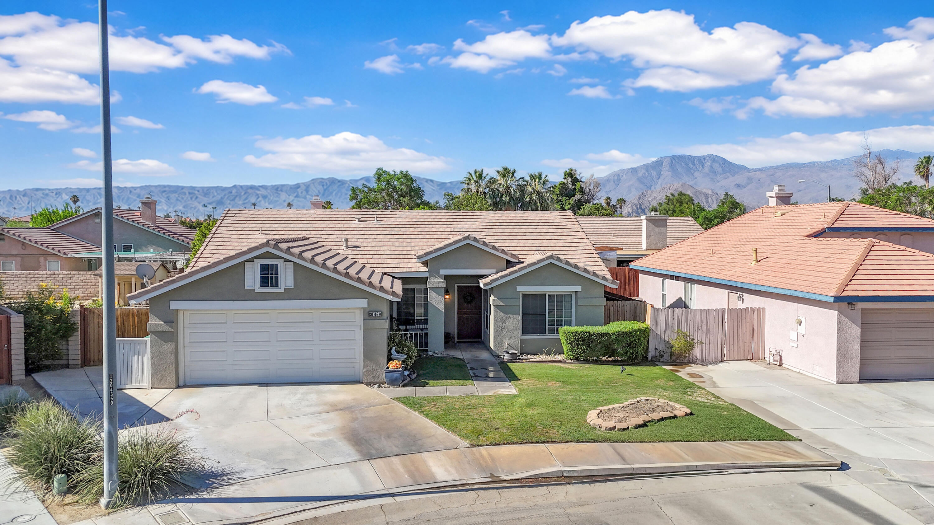 80469 Sandscript Court — photo