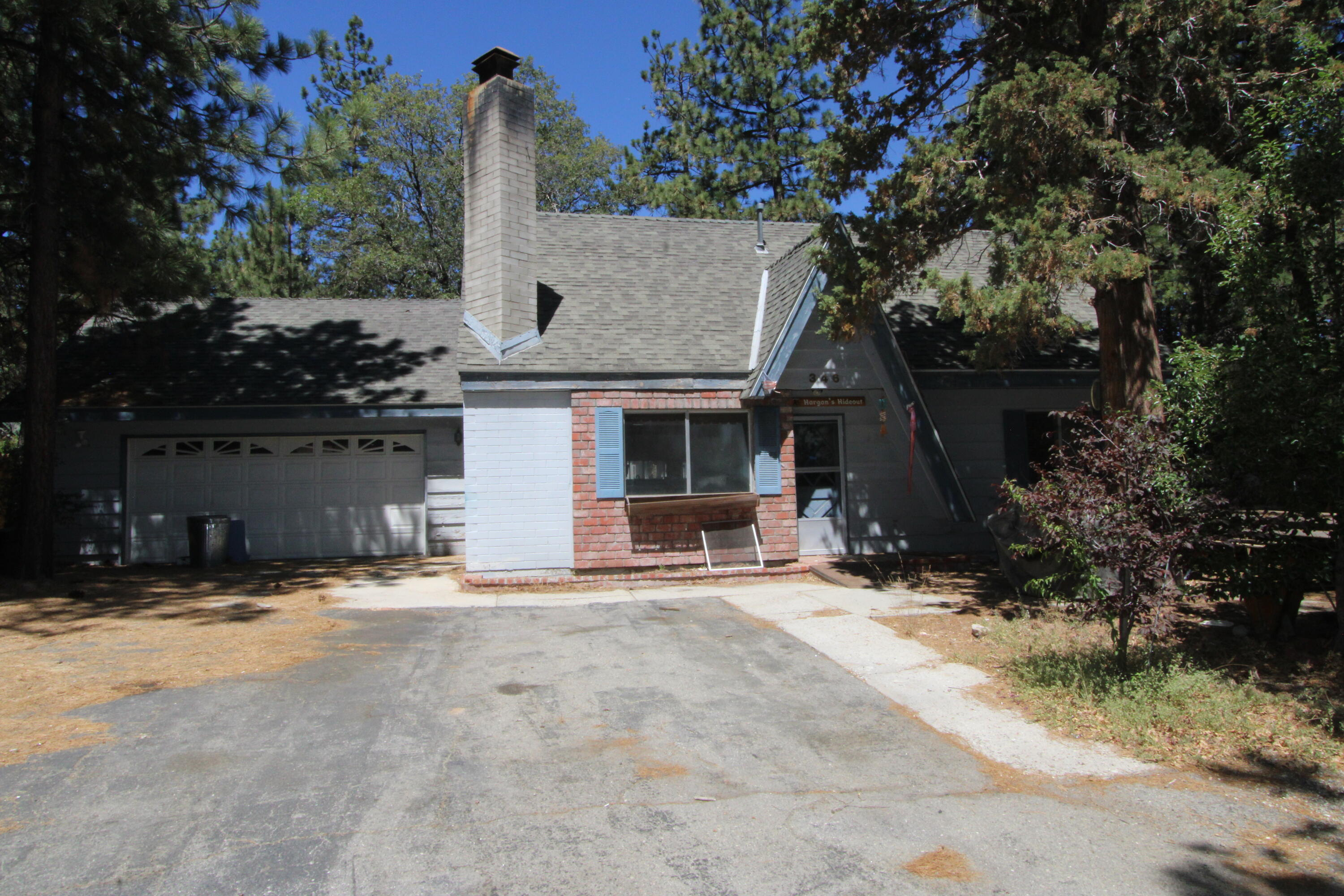 346 Victoria Lane — photo