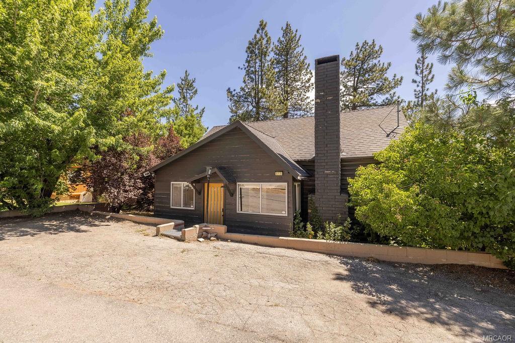 615 Chipmunk Lane — photo