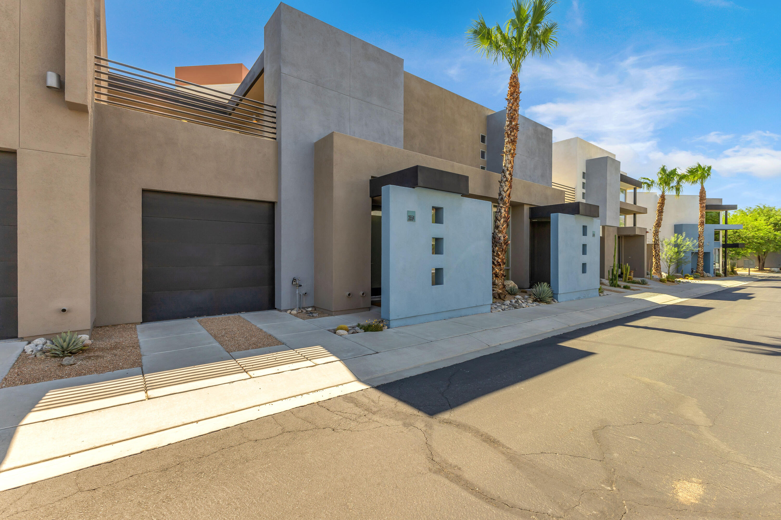 3554 Penny Lane — photo