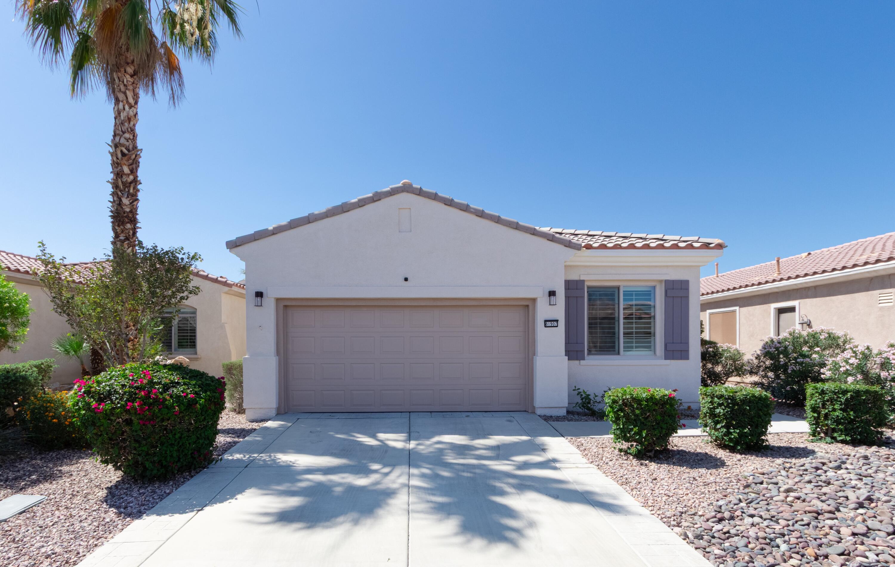 81907 Avenida Bahia — photo