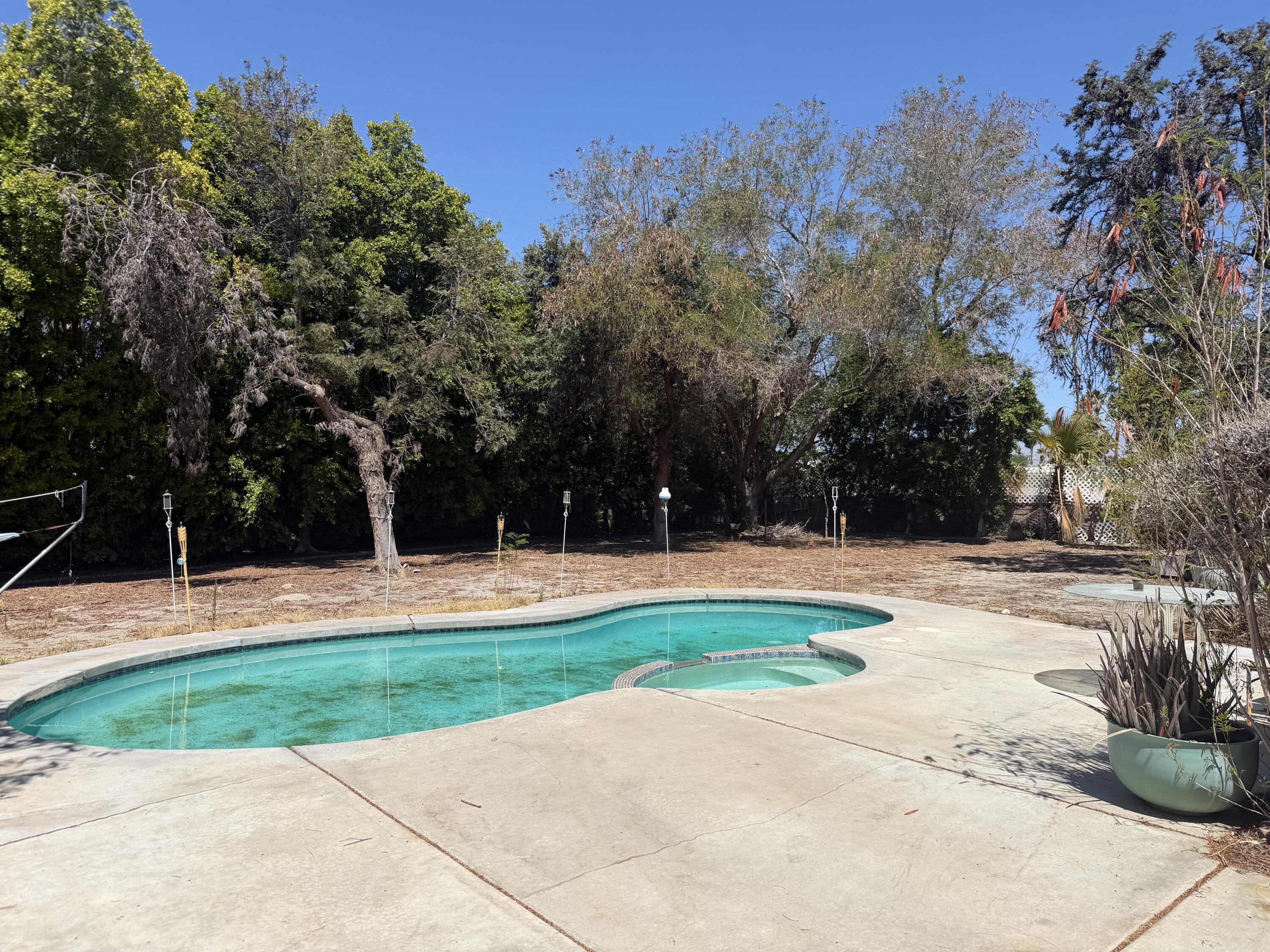 2151 N Farrell Drive — photo
