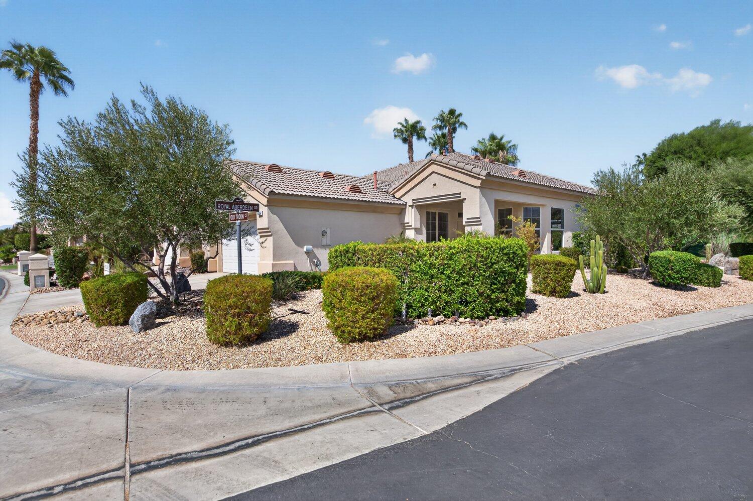 43696 Old Troon — photo