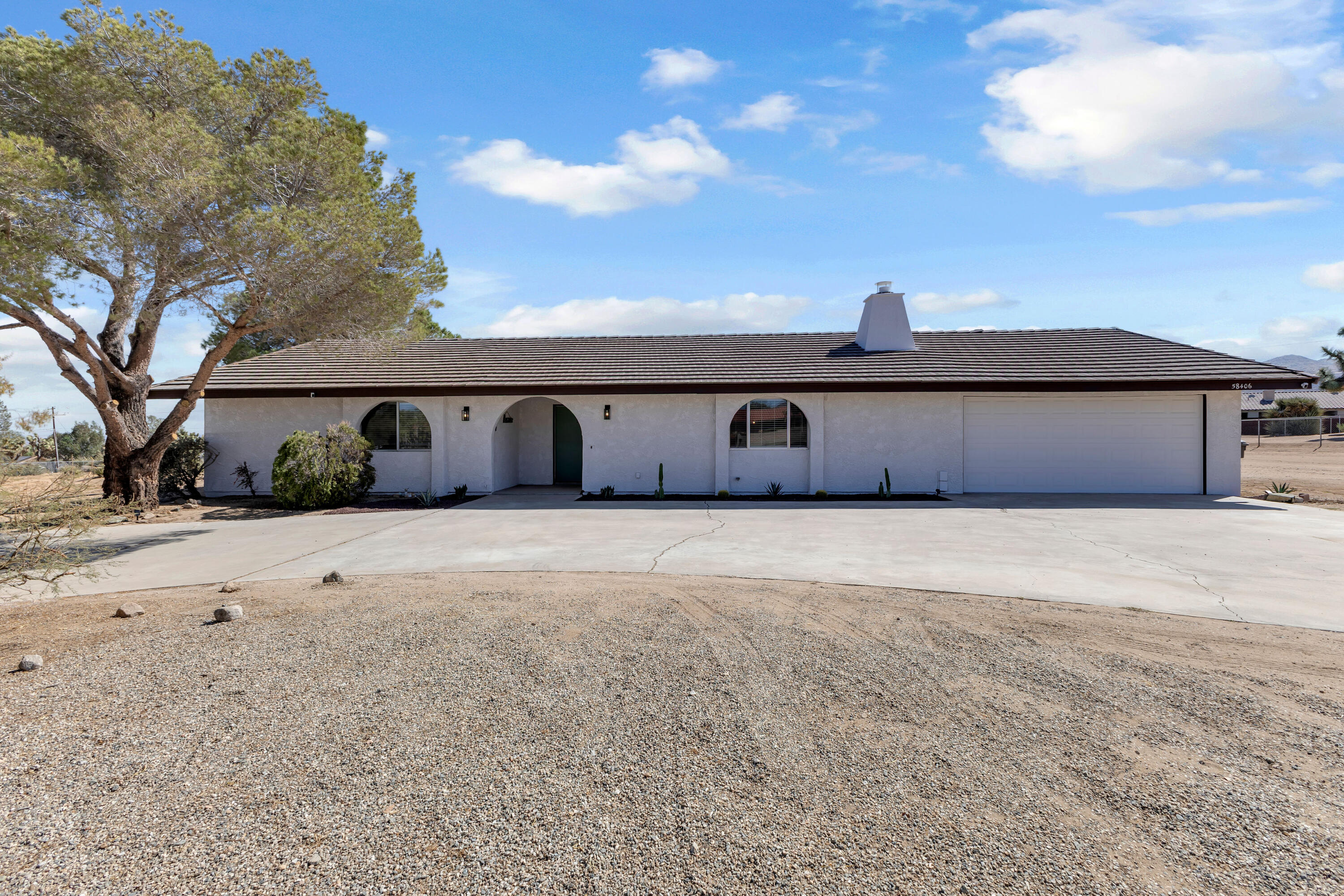 58406 Joshua Lane — photo