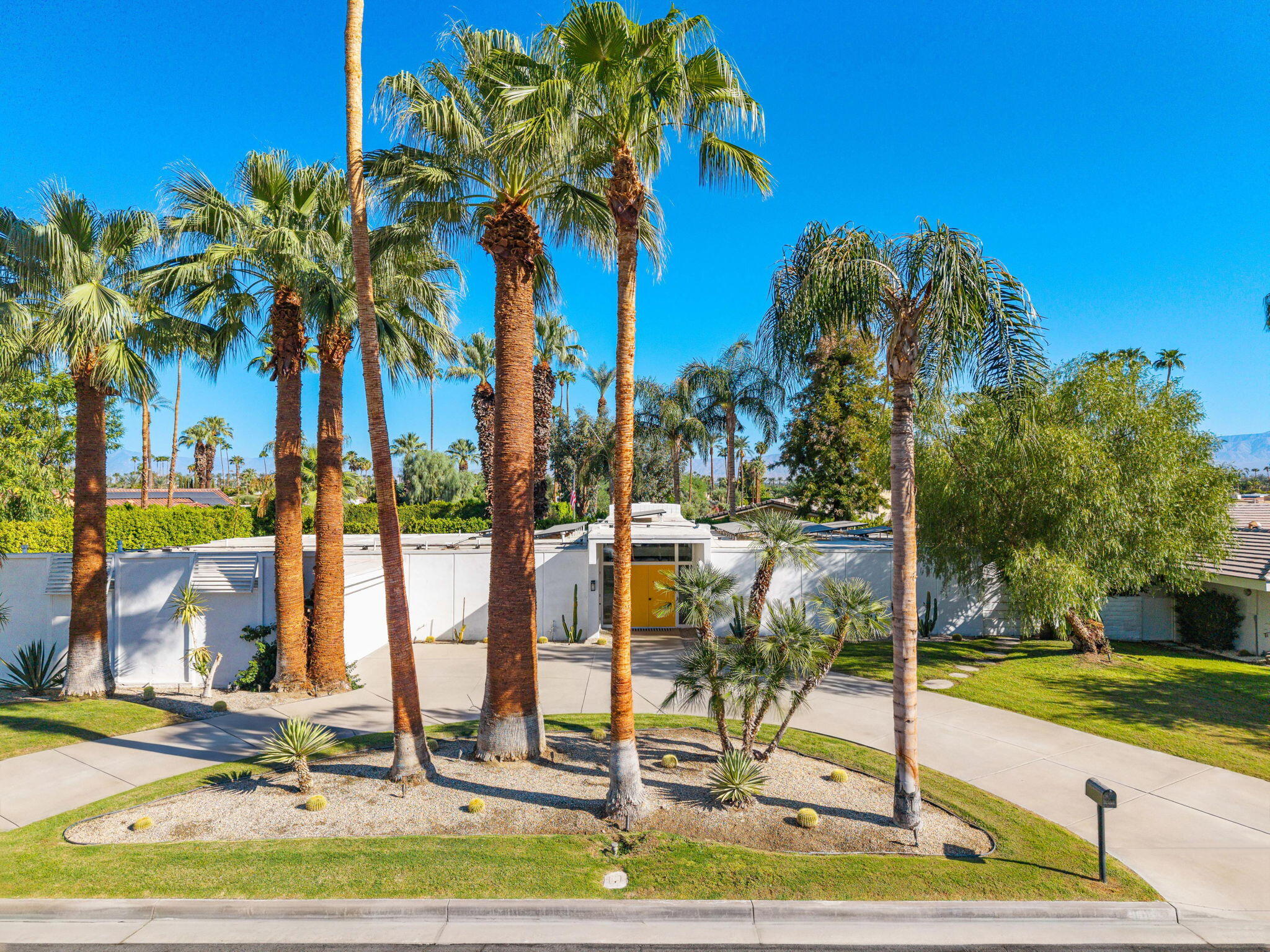 76160 Fairway Drive — photo