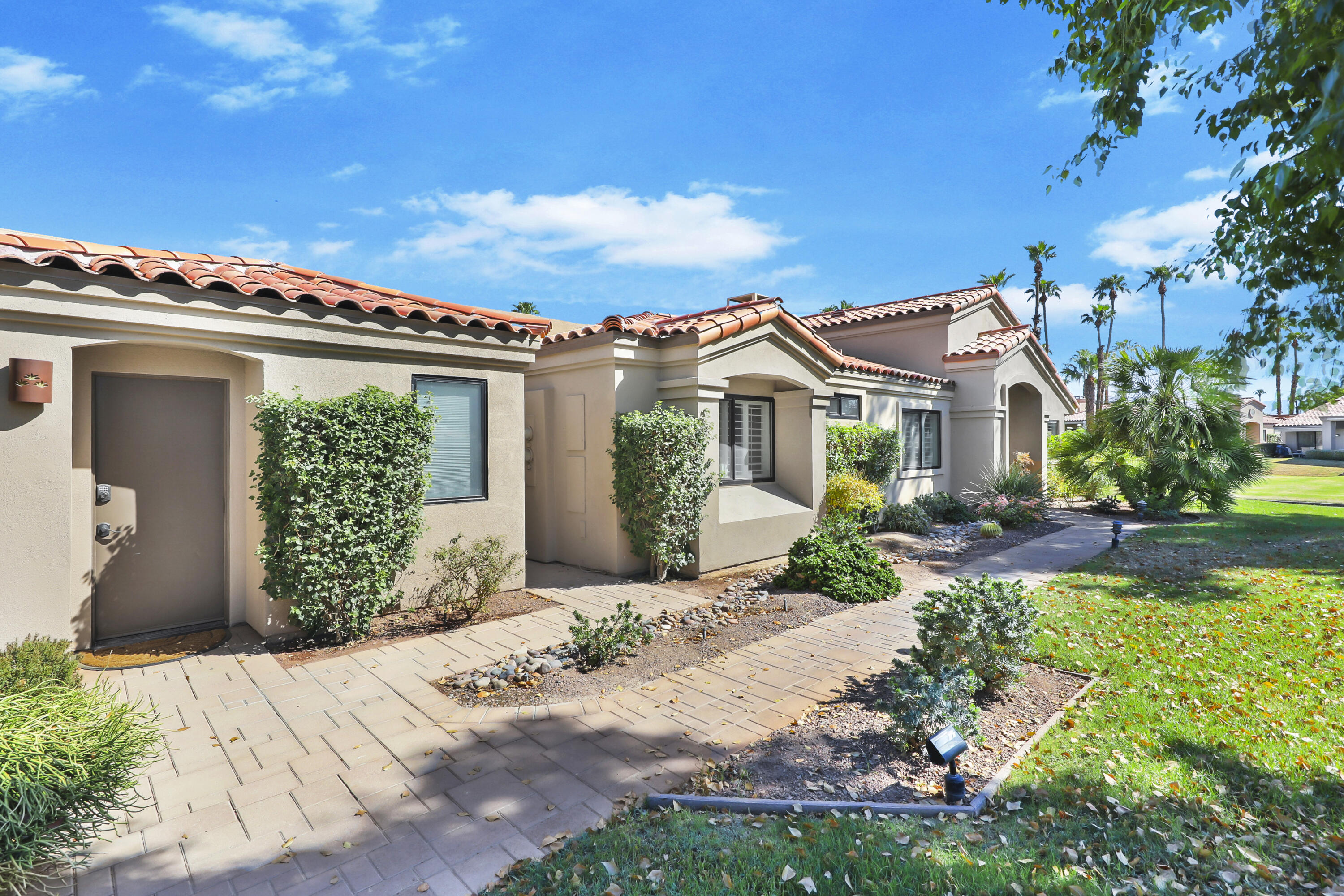 38488 Gazania Circle — photo