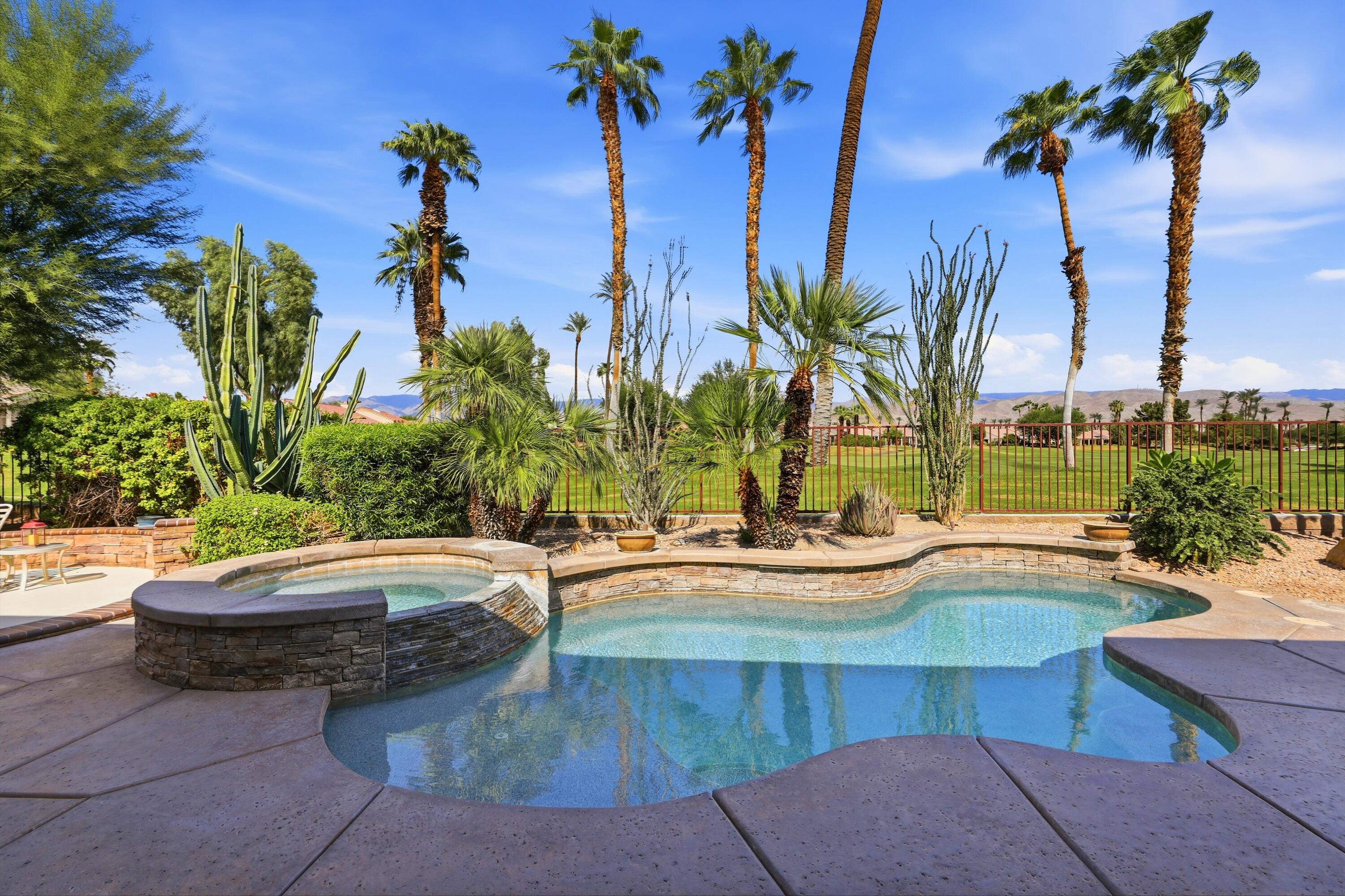 78180 Sunrise Mountain View — photo