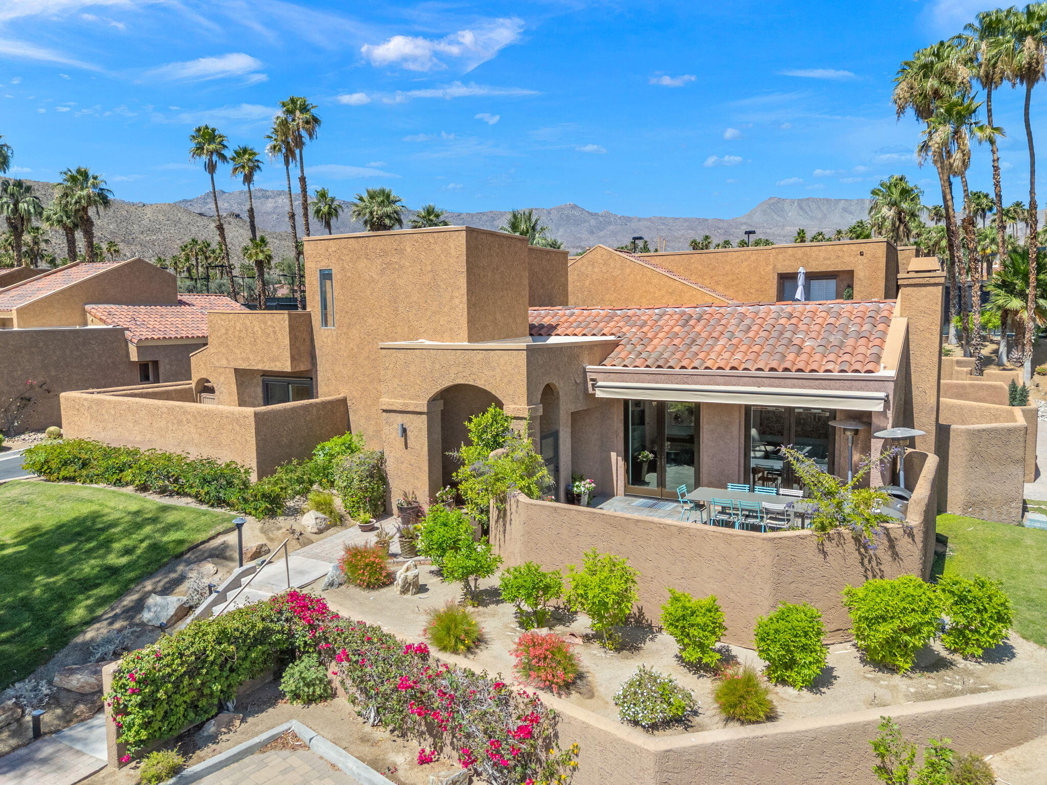 49069 Mariposa Drive — photo