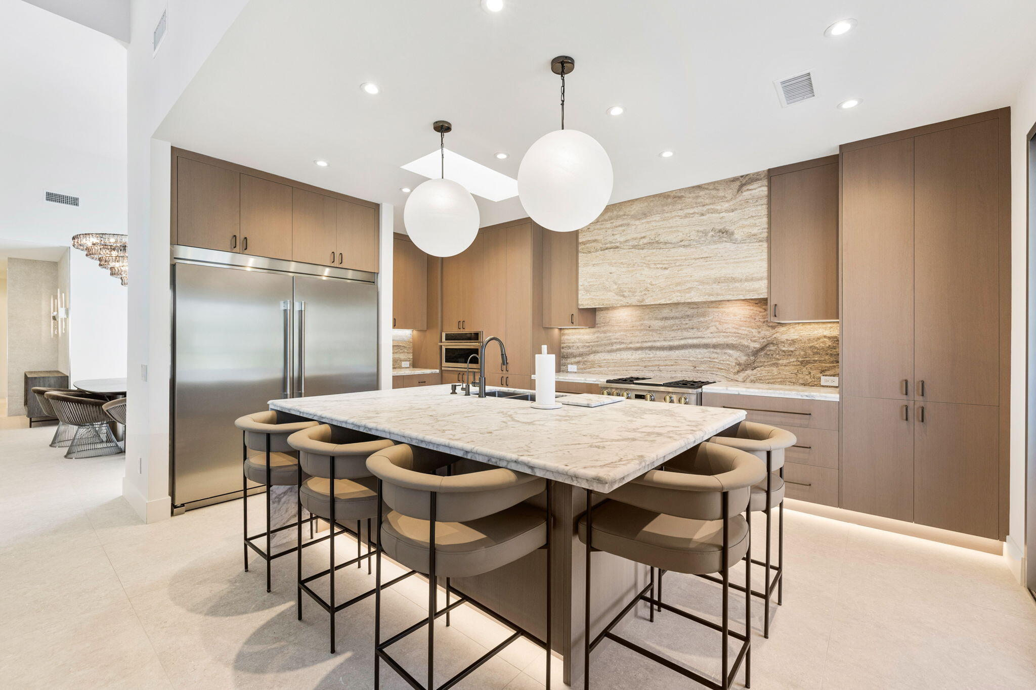 153 Lake Shore Drive — photo