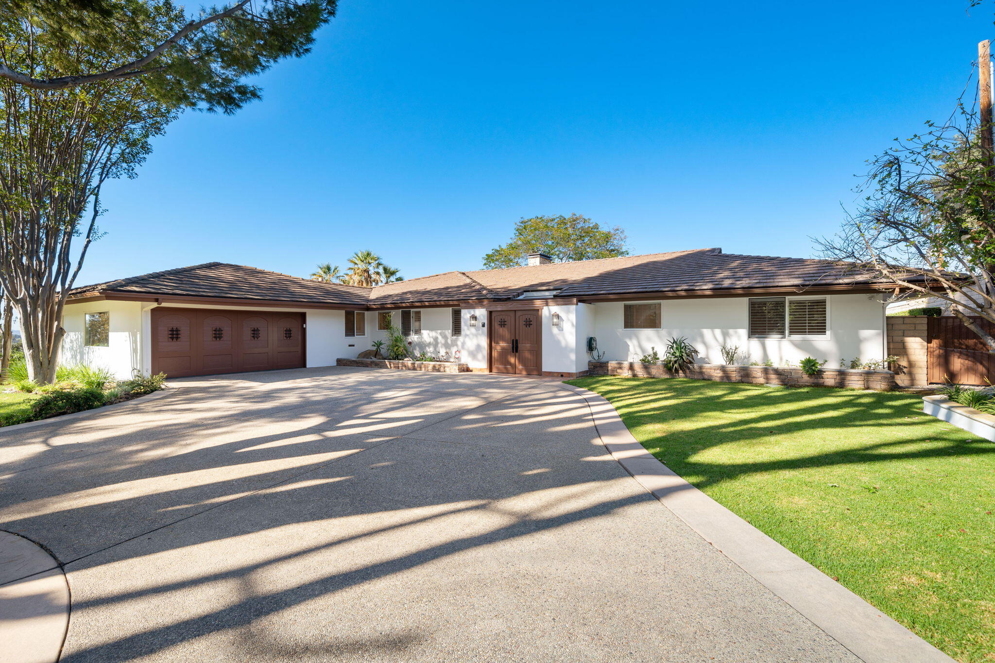 431 Highland Drive — photo