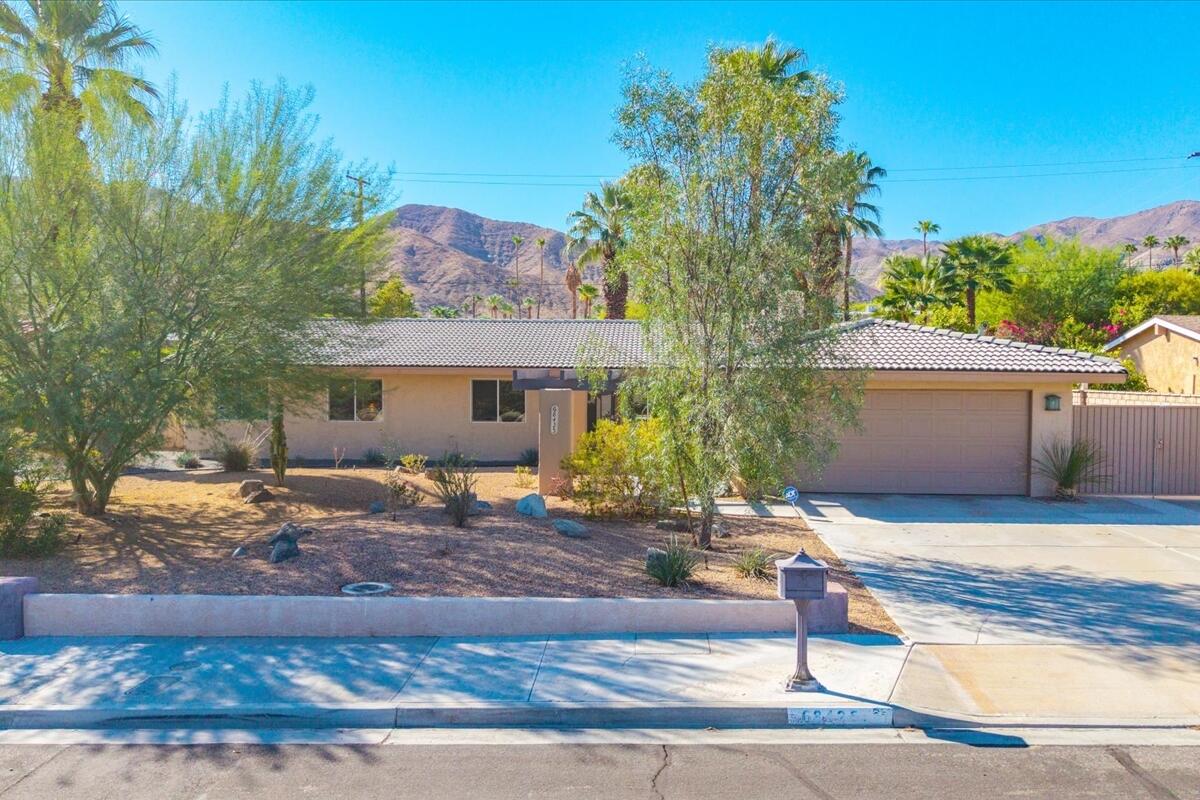 68425 Indigo Lane — photo