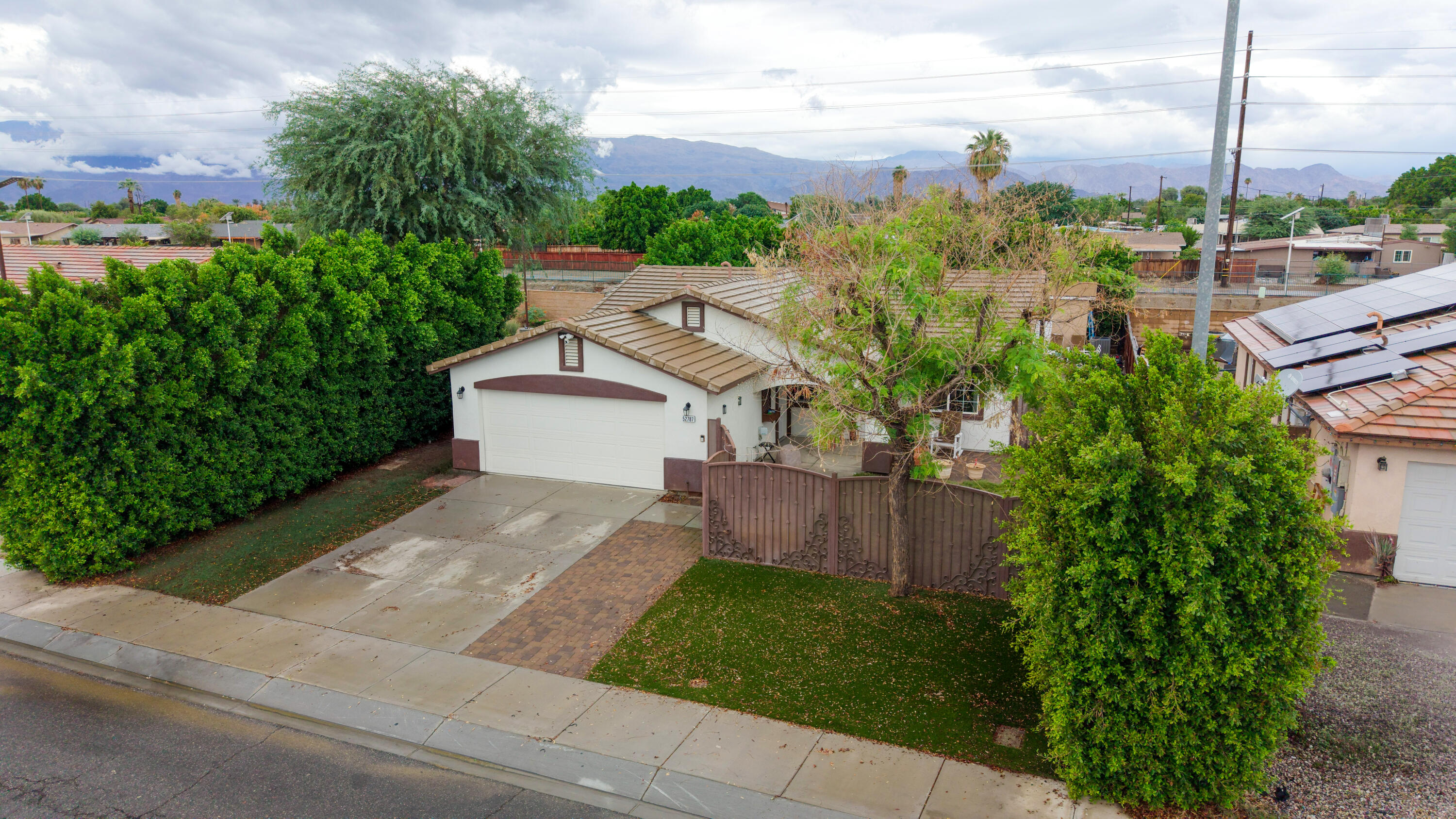 52787 Genoa Street — photo