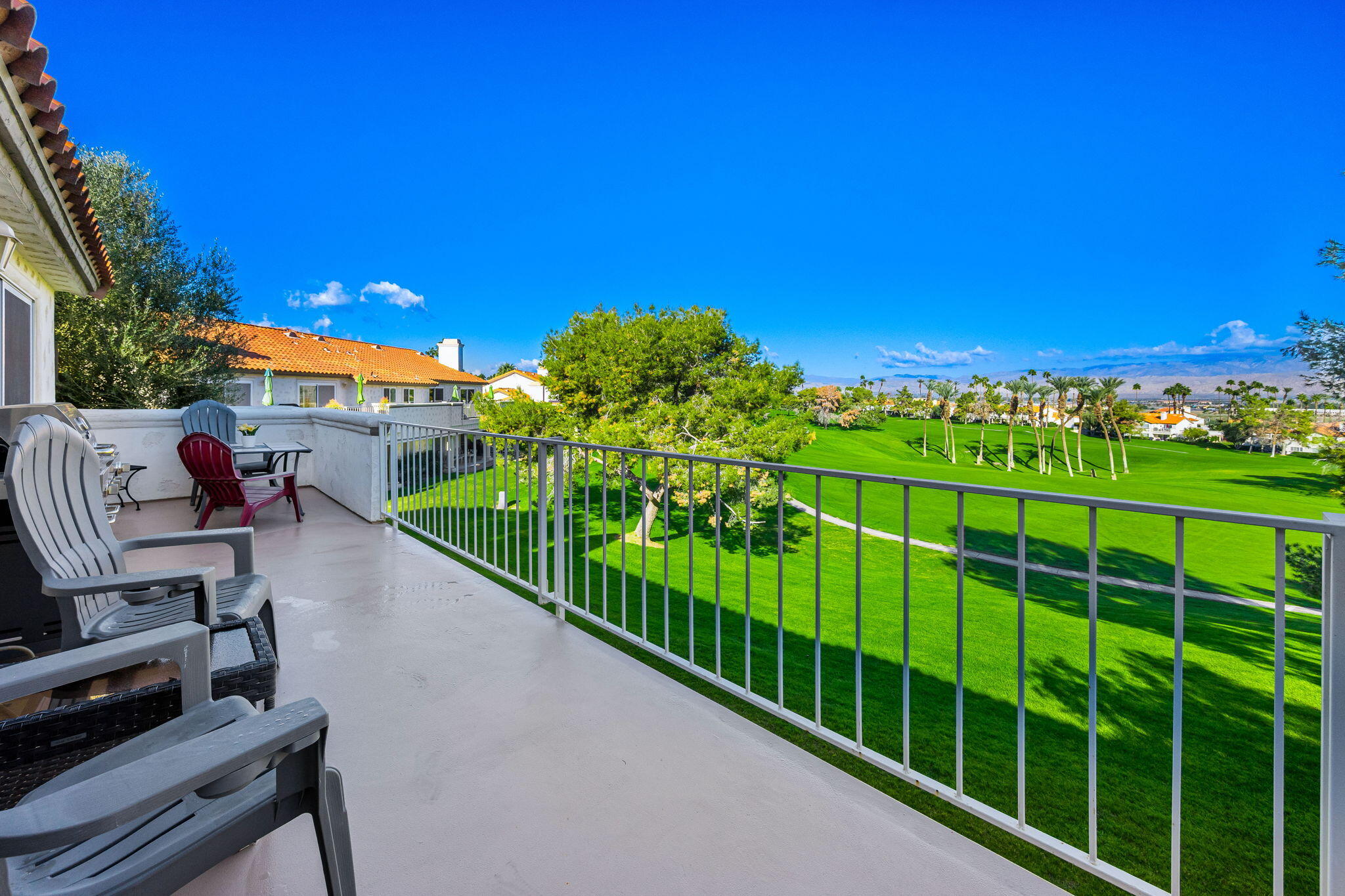 320 Vista Royale Drive — photo