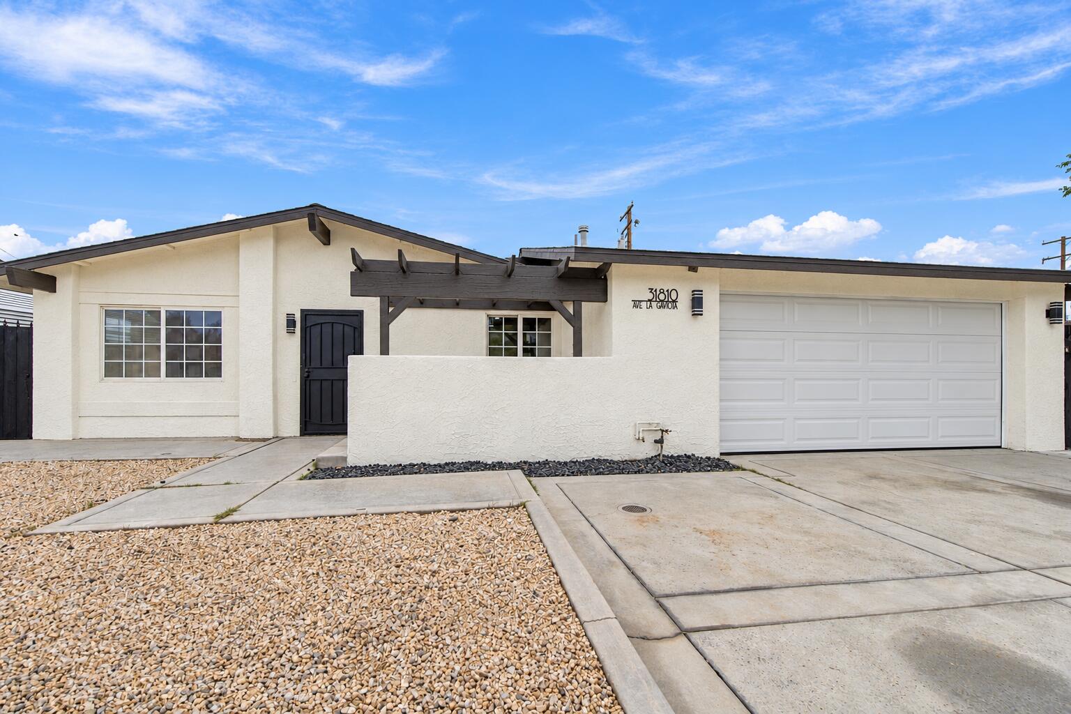 31810 Avenida La Gaviota — photo