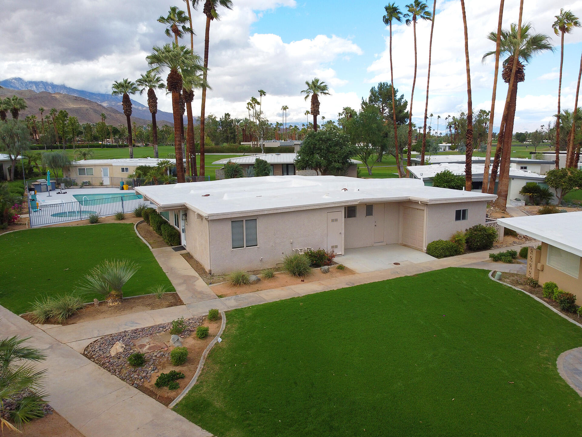 40990 Paxton Drive, 19 — photo