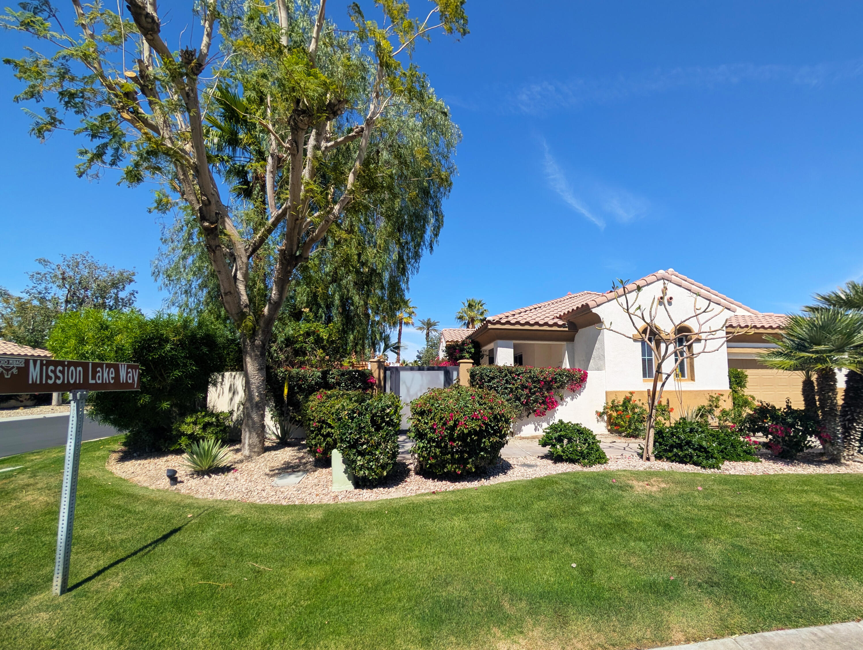 102 Mission Lake Way — photo
