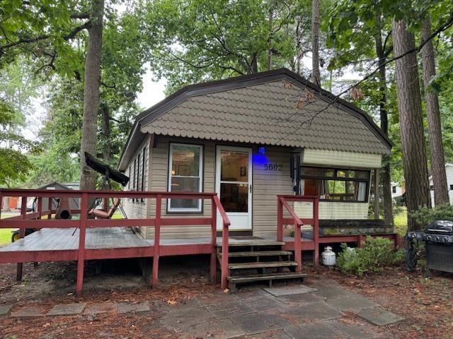 5602* Trails End Dr — photo