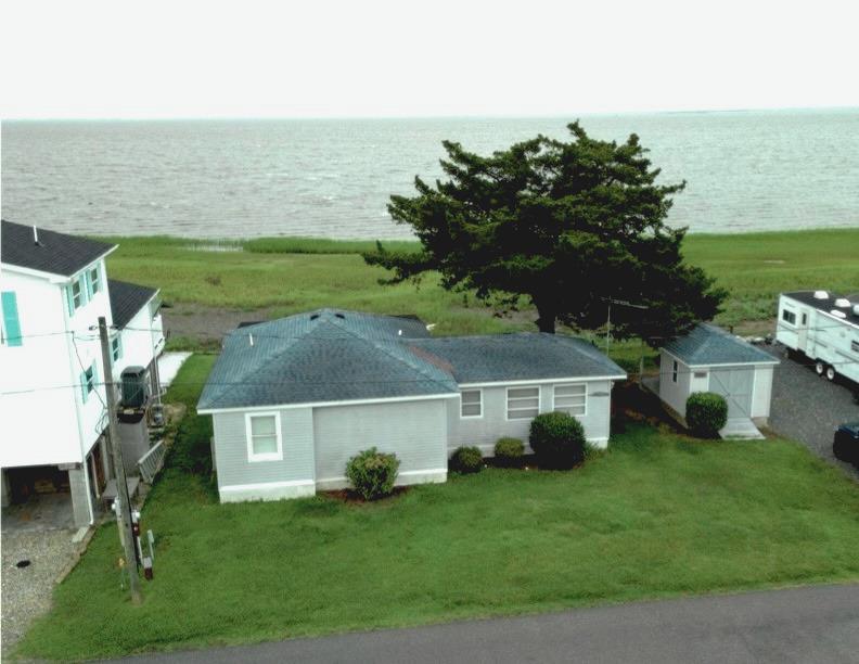17090 Bayview Circle — photo