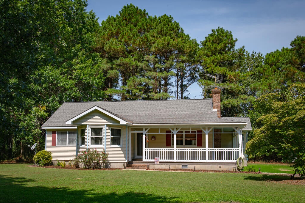 10541 Pine Tree Rd — photo
