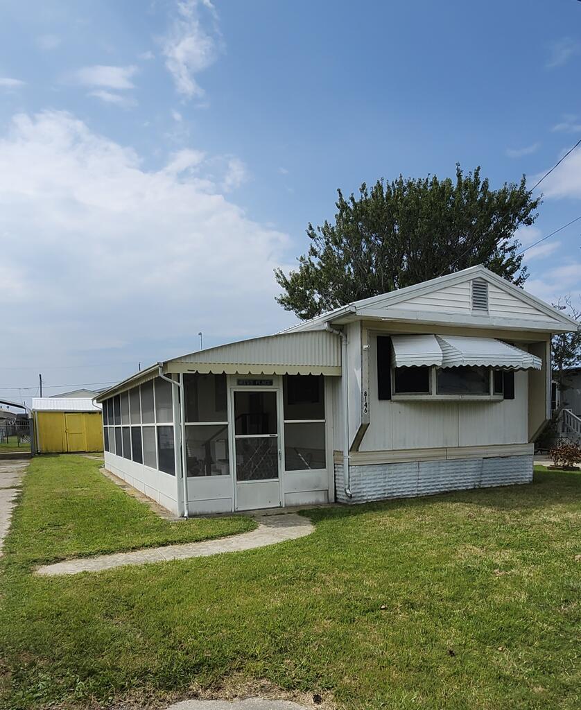 8146 Seashell Dr — photo