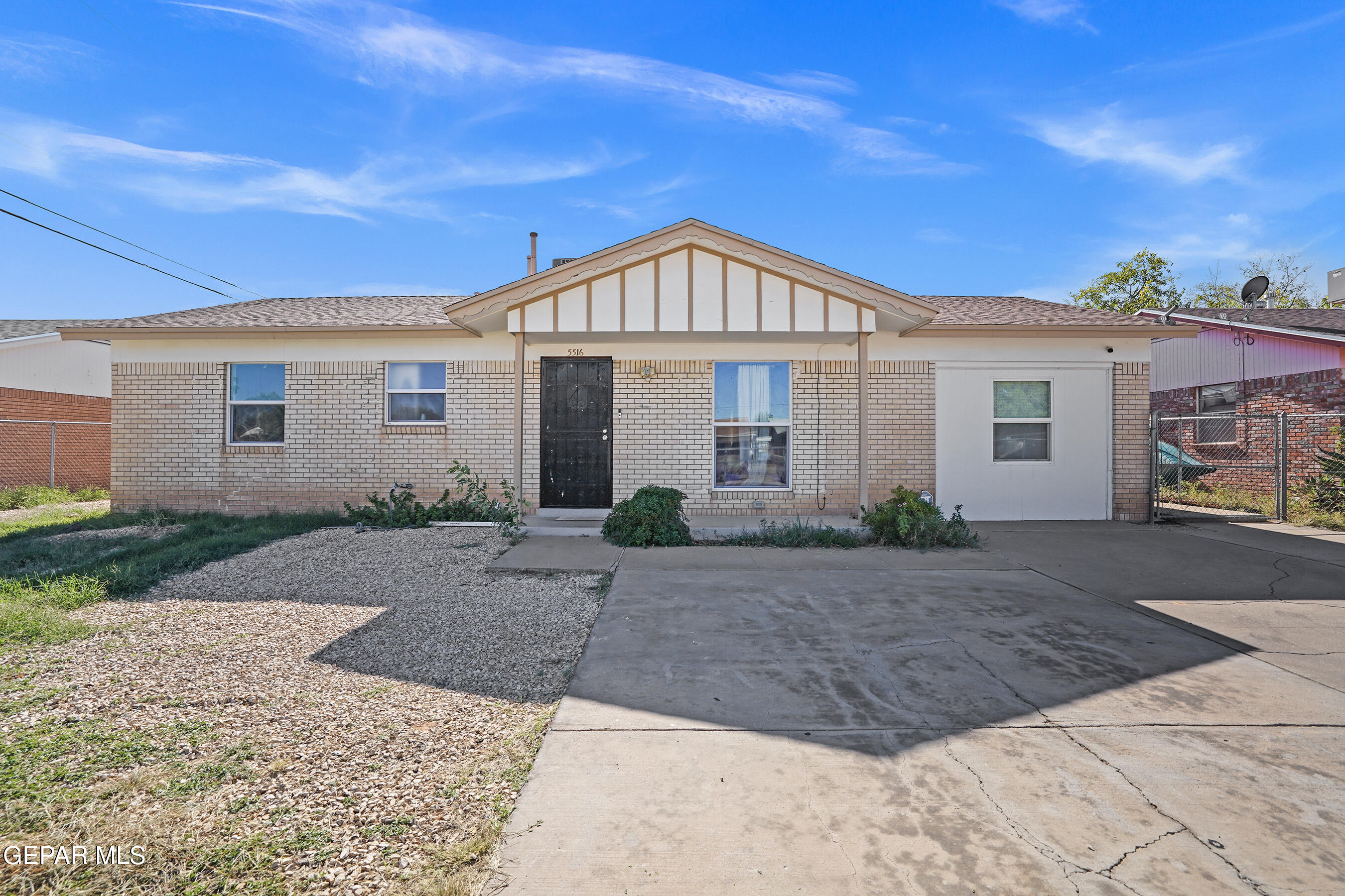 5516 Fairbanks Drive — photo