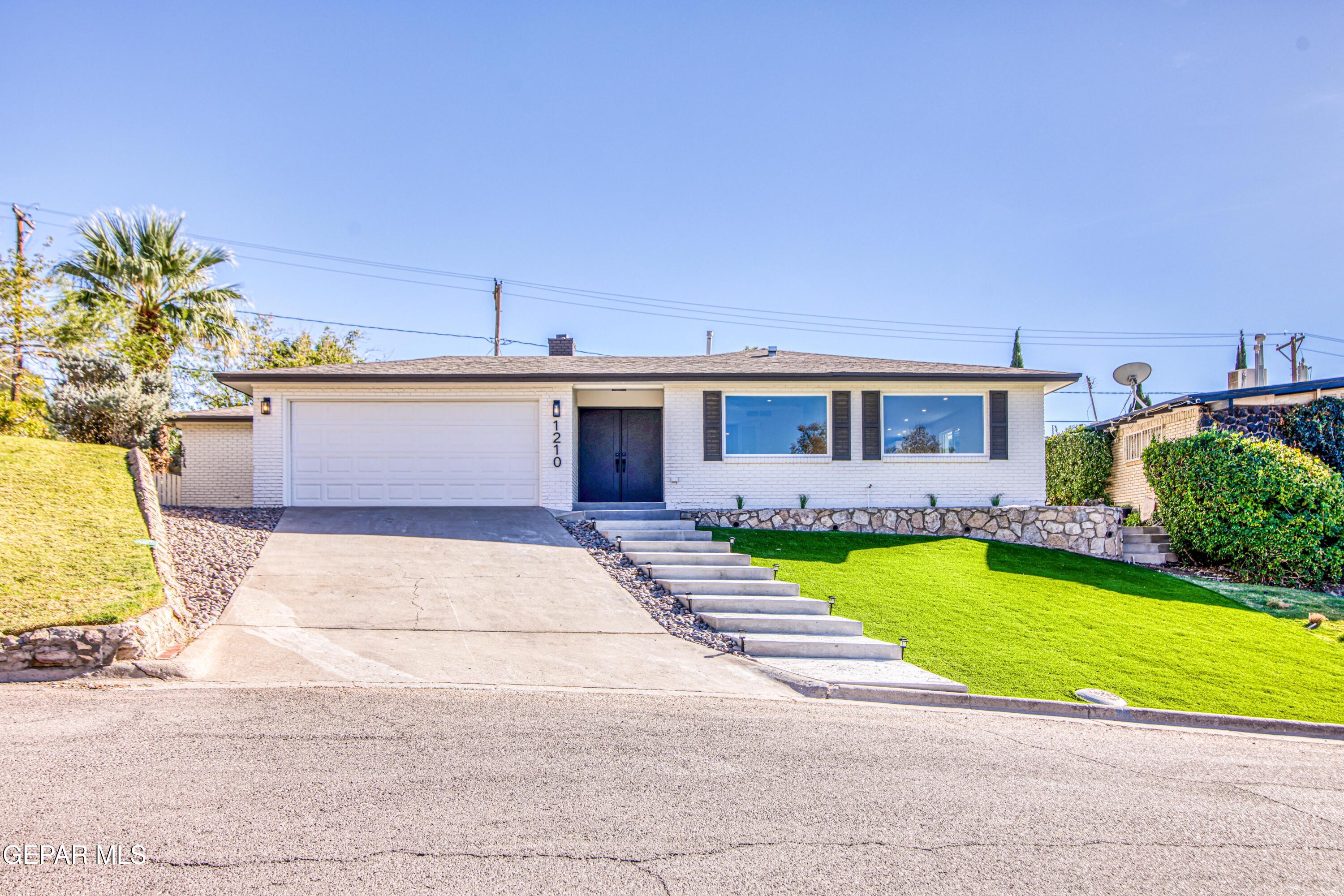1210 La Cruz Drive — photo