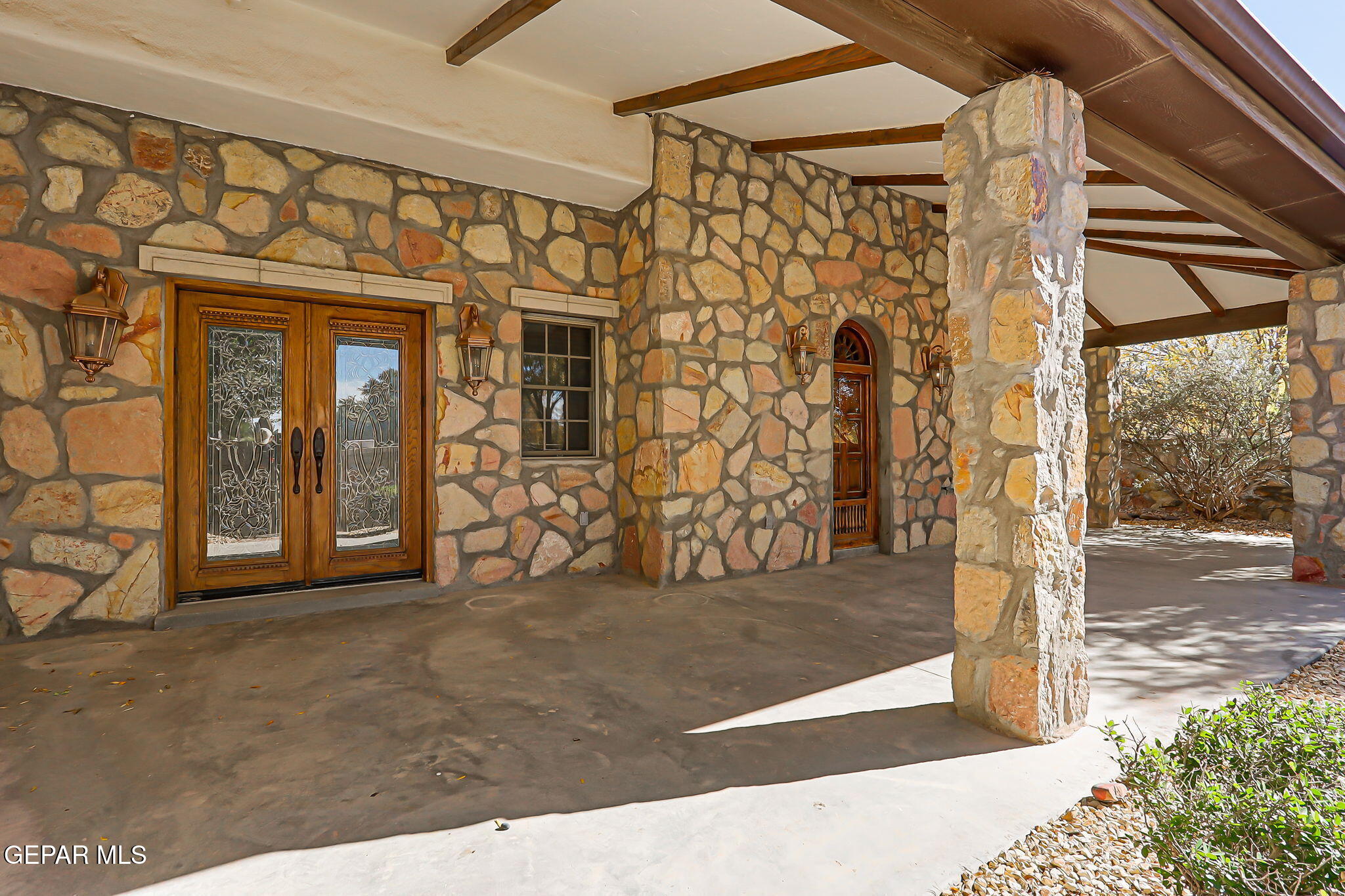 5540 Westside Drive — photo