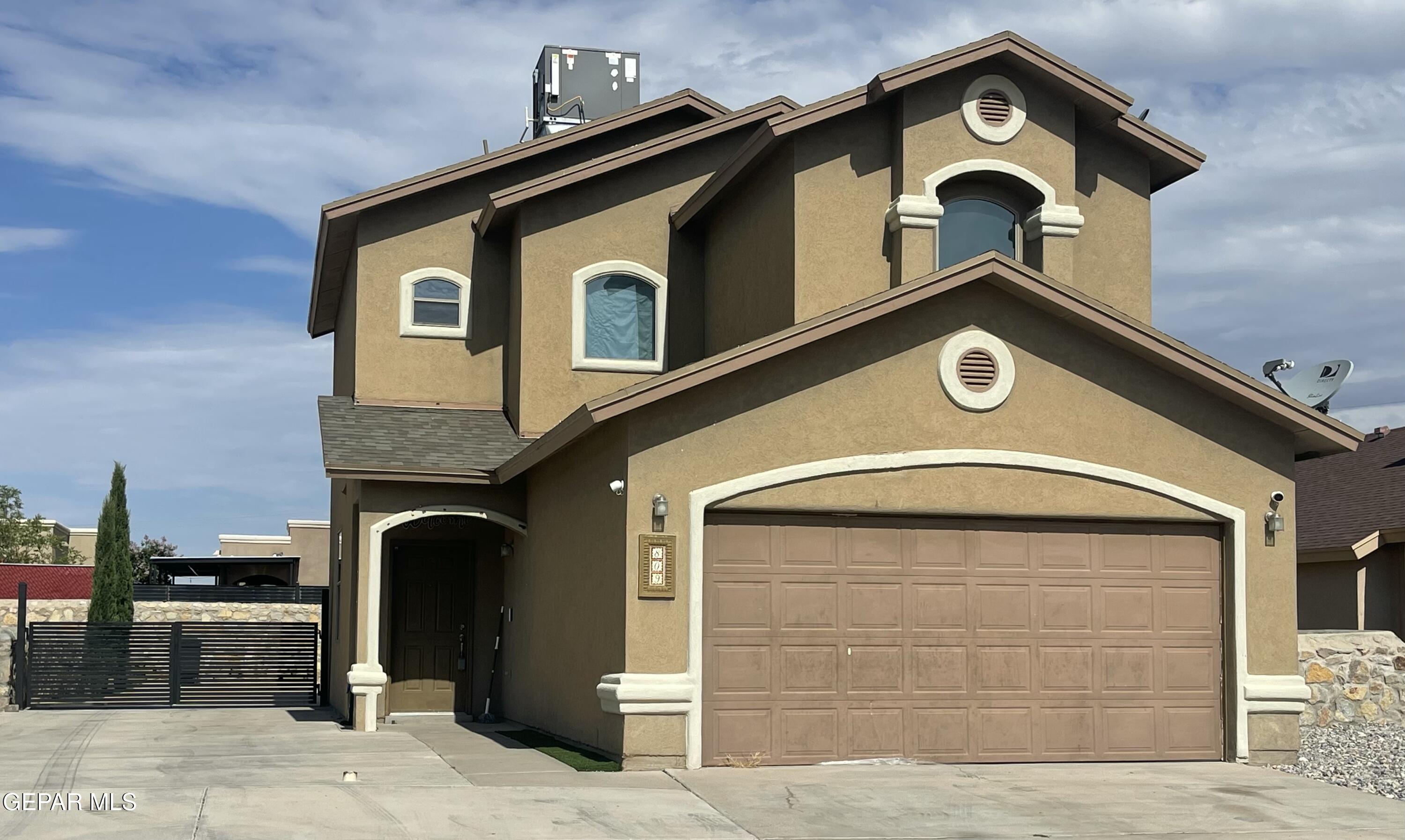 809 Desert Moon Drive — photo