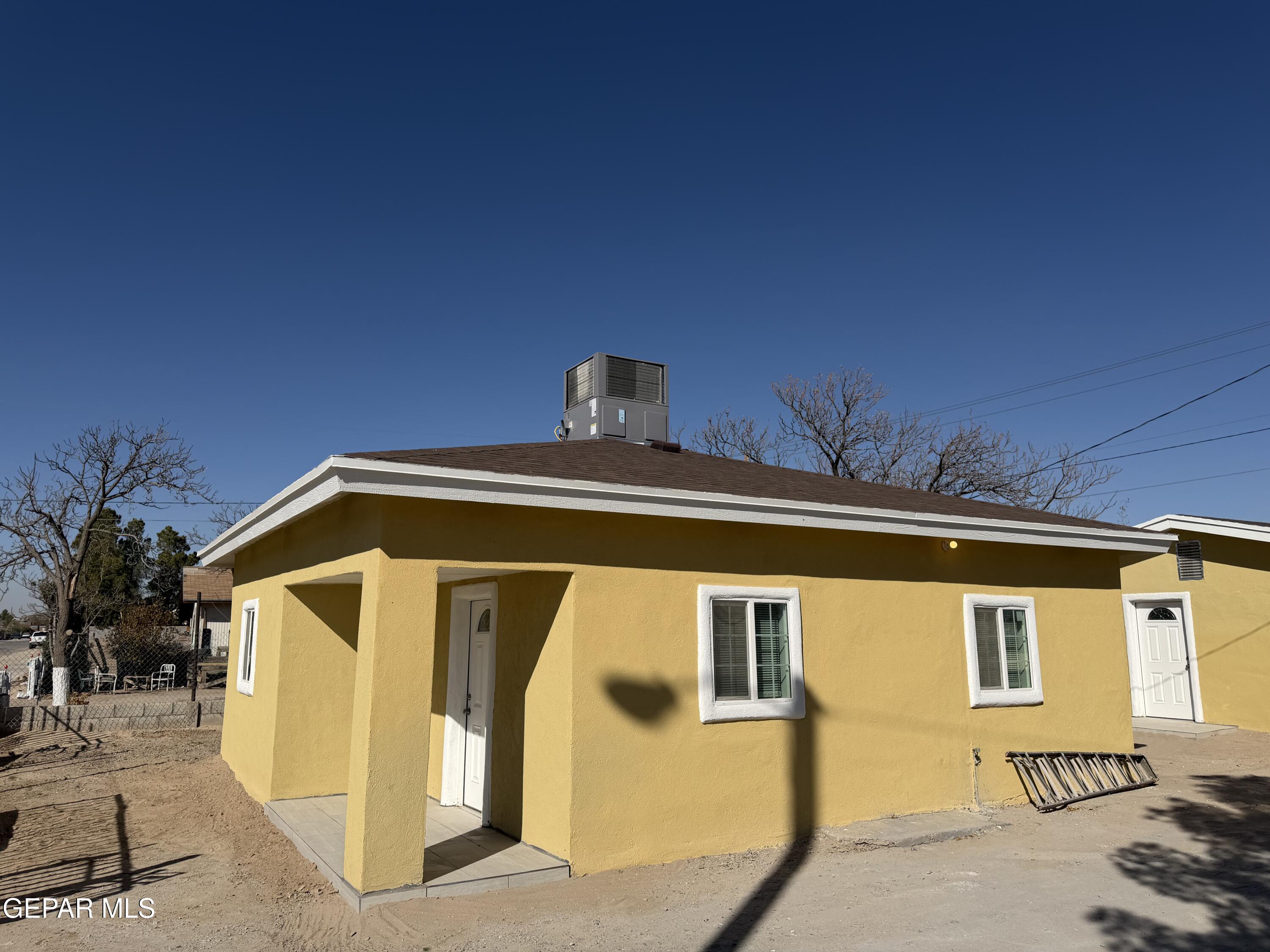 1267 Aspen — photo