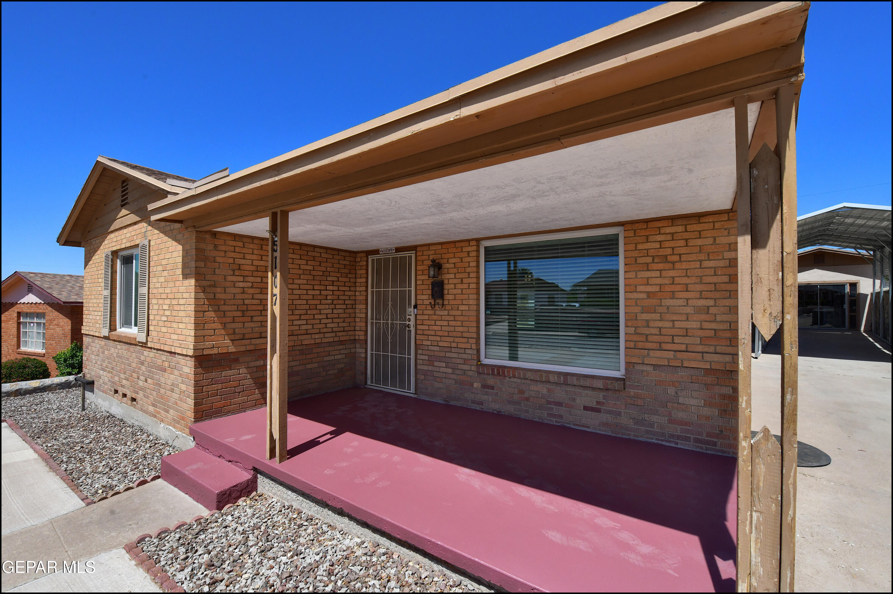 5107 Raymond Jays Road — photo