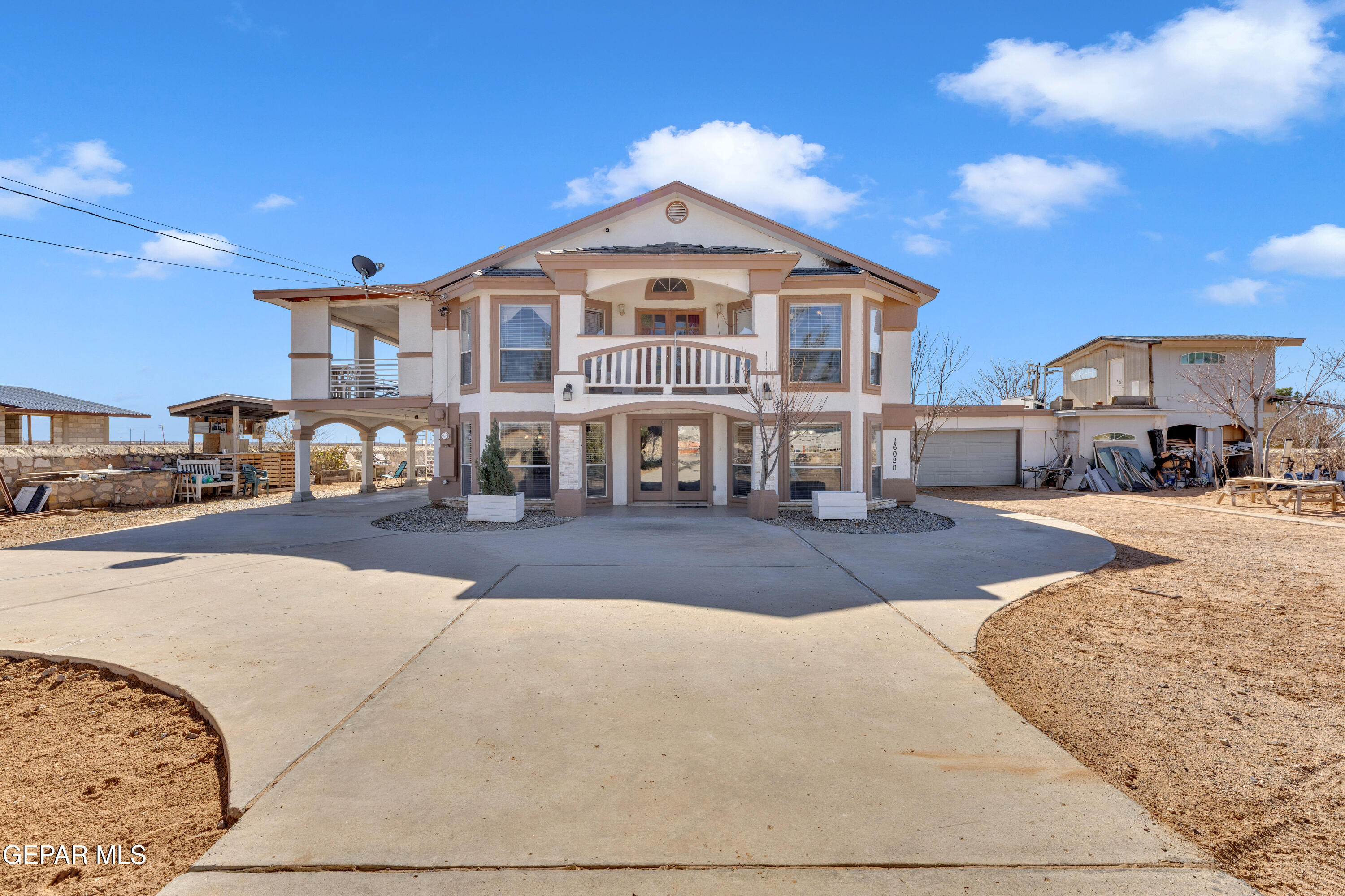 16020 Harrison Road — photo