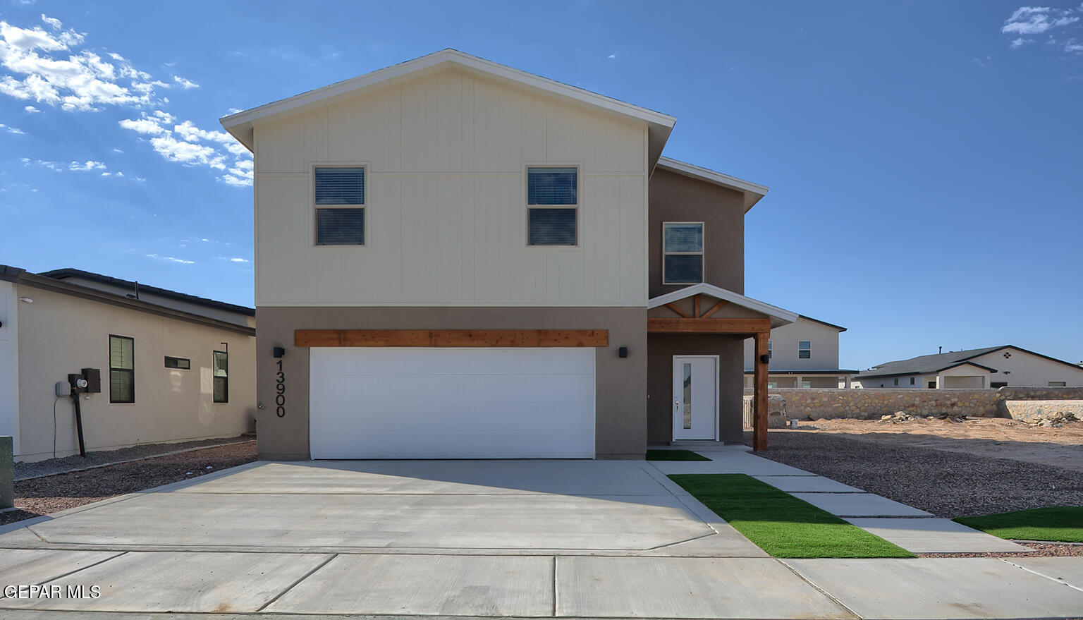 13916 Summer Valley Avenue — photo