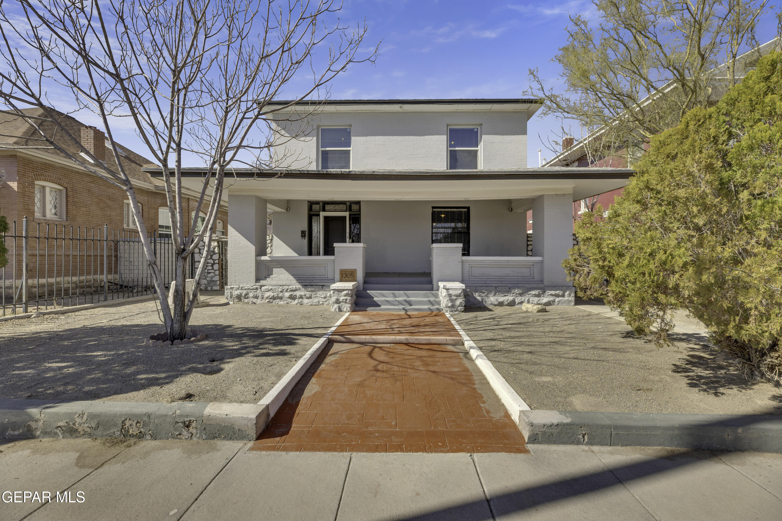 1305 E Rio Grande Avenue — photo