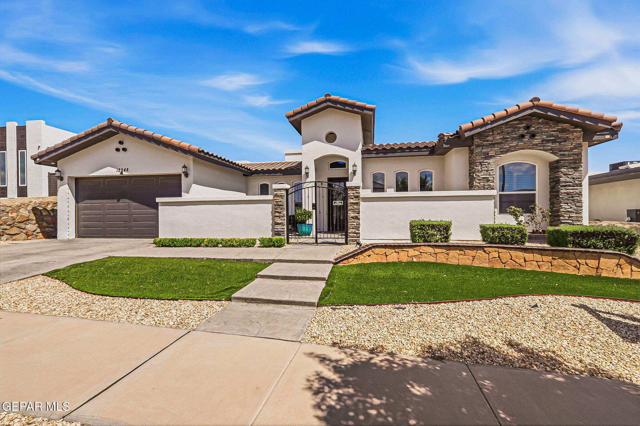 12248 Clifton Hill Road — photo