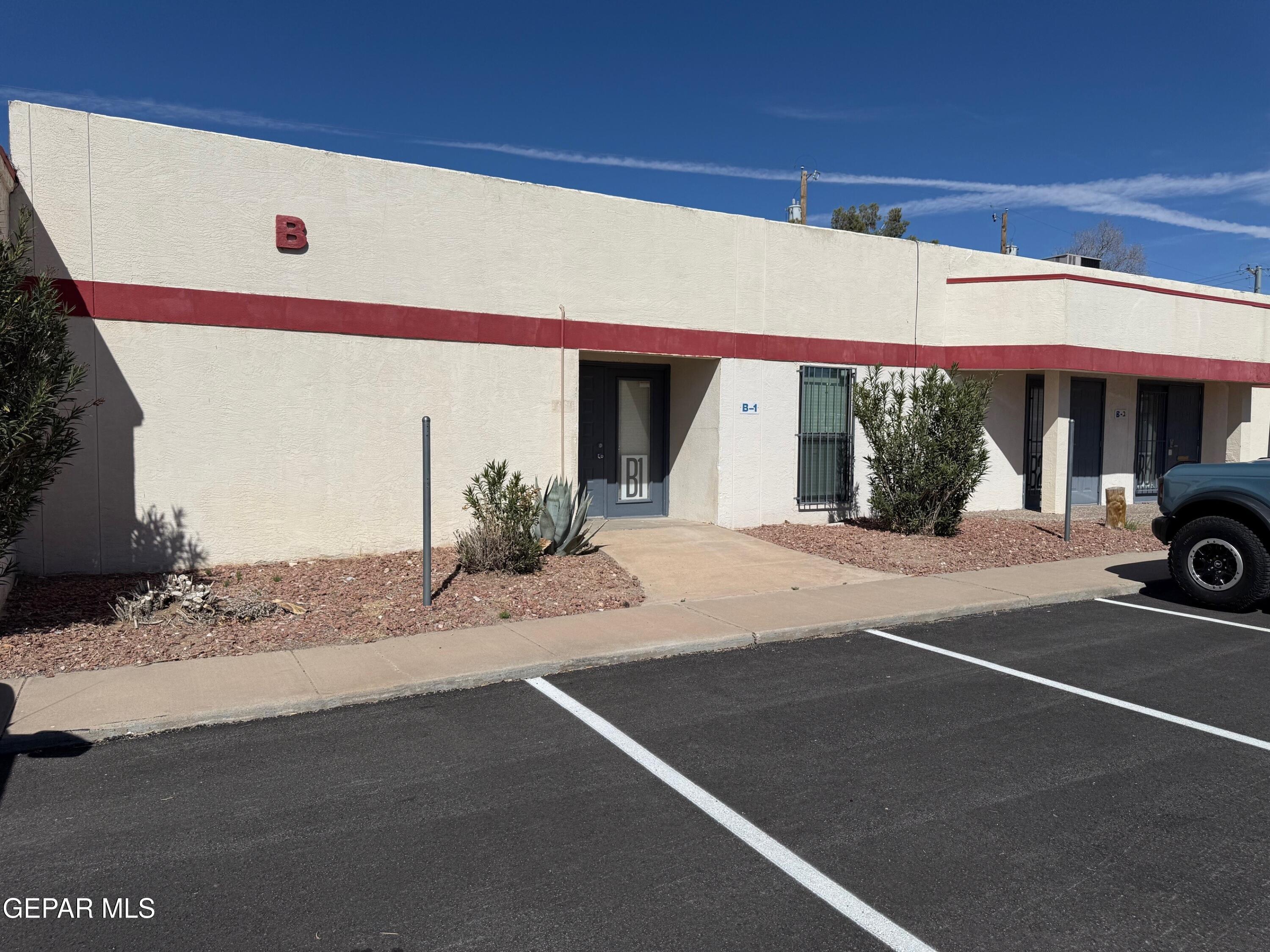 6501 Boeing Drive B-2 — photo