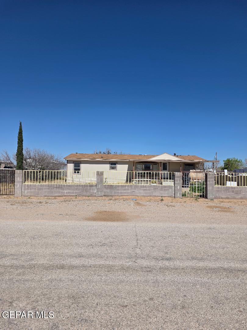 15111 Gwendolyn Drive — photo