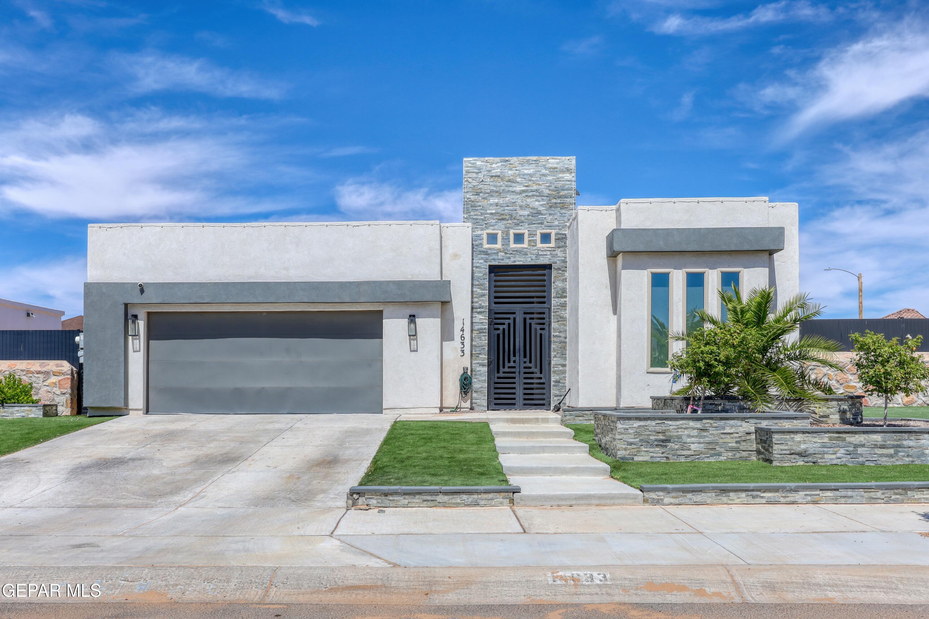 14633 Tierra Nectar Avenue — photo