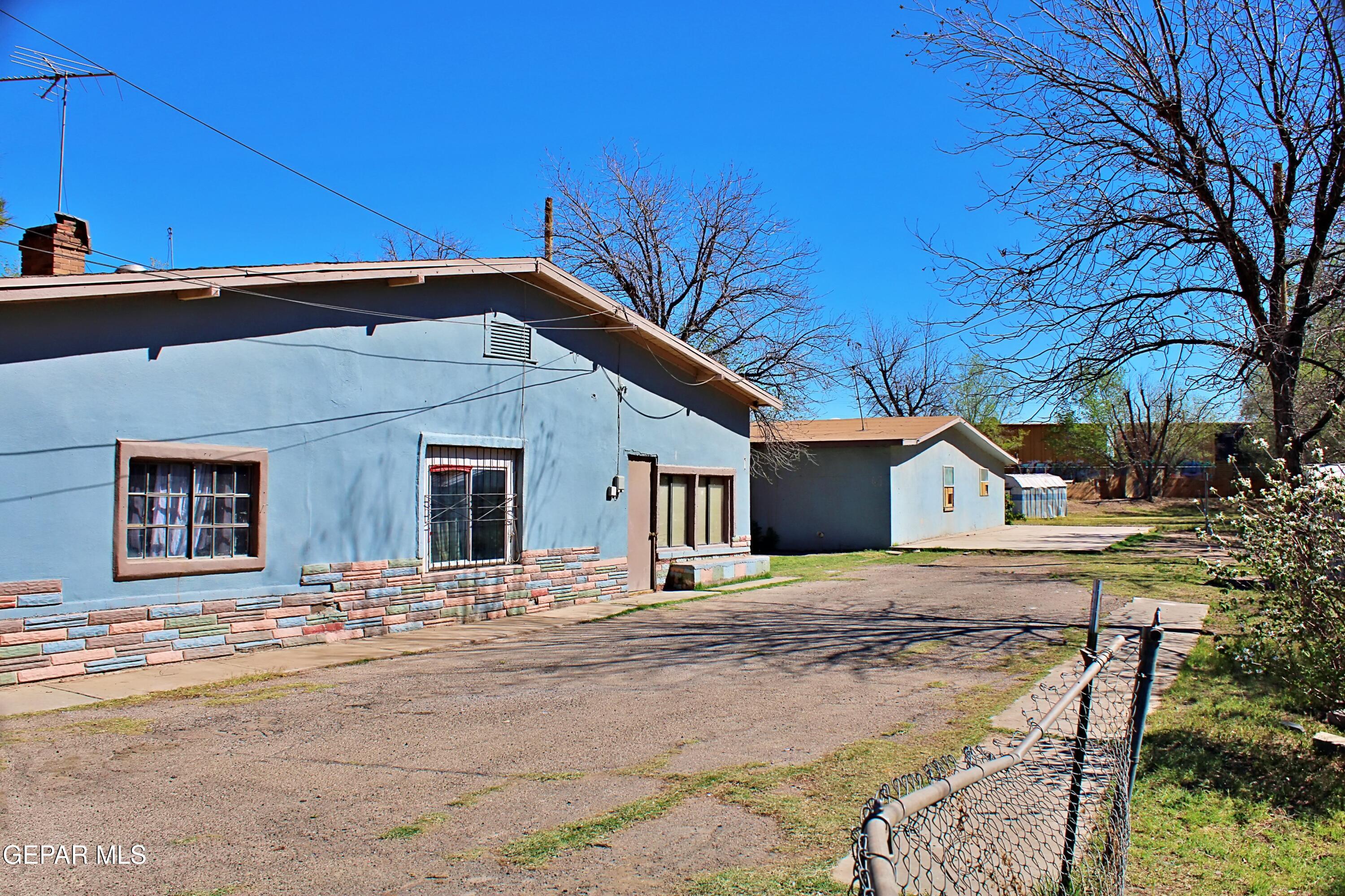 8237 Carpenter Drive — photo